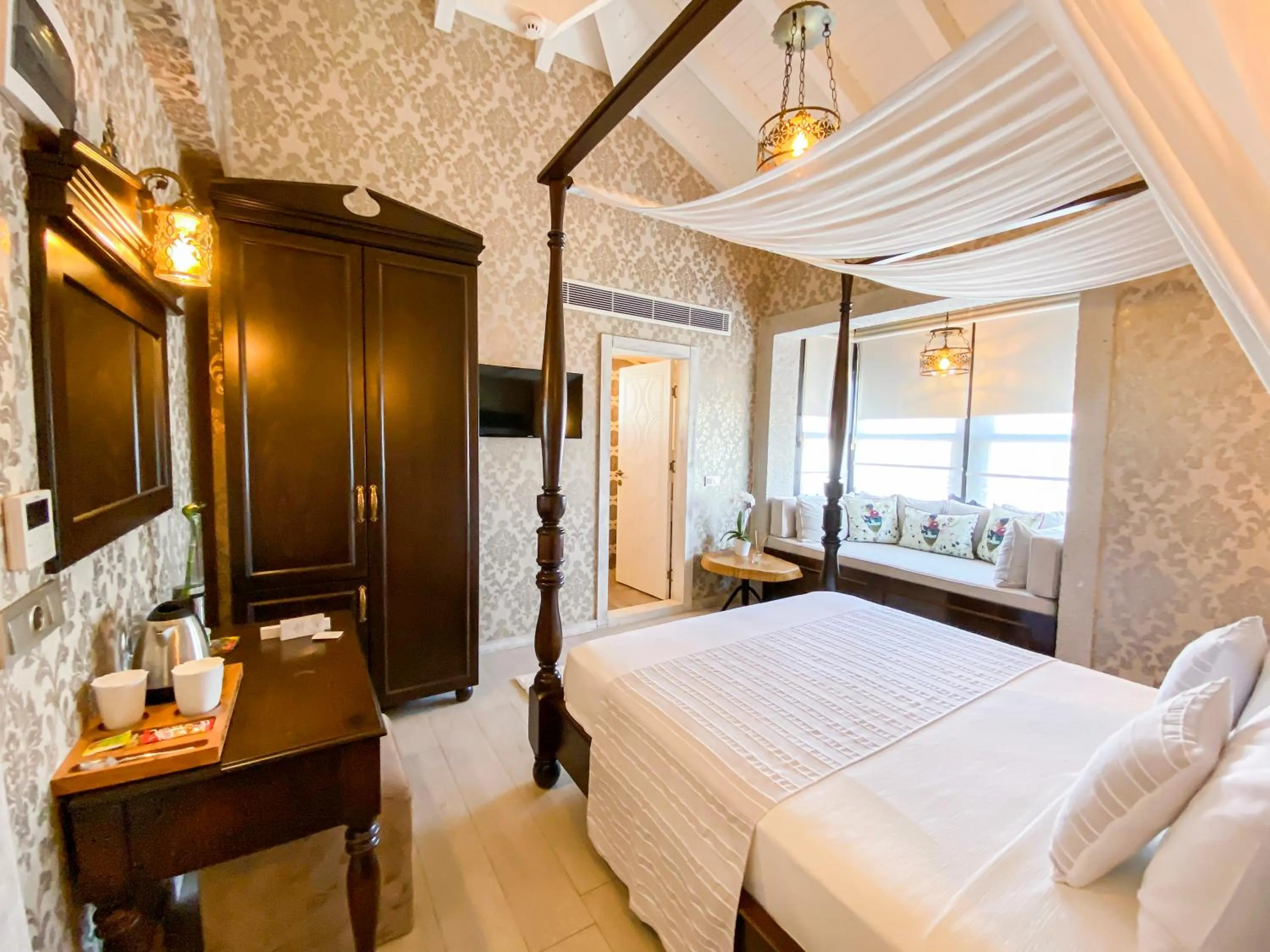 PROVENCE MANSİON ALAÇATI