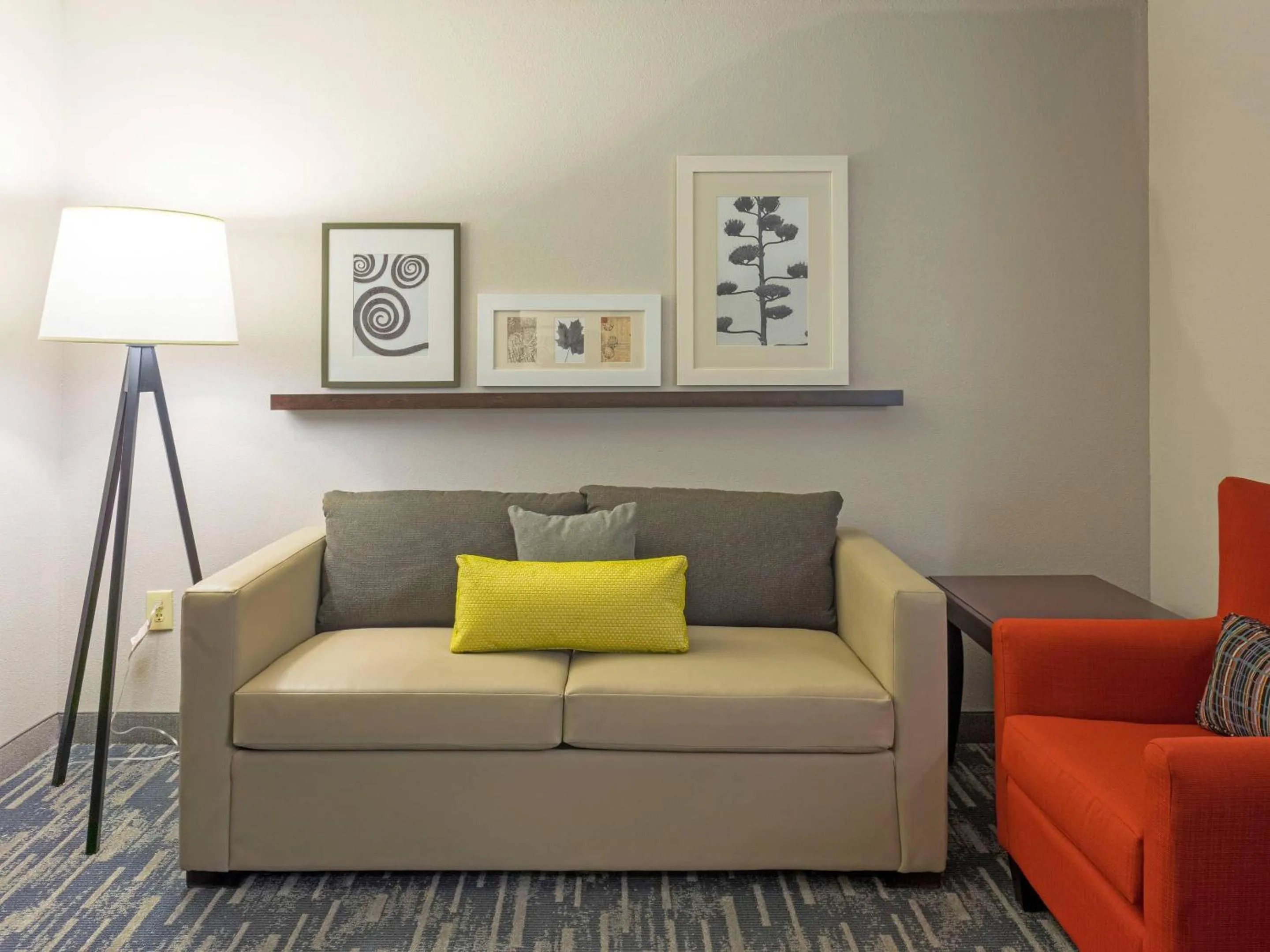 Bedroom in Country Inn & Suites by Radisson, Doswell Kings Dominion , VA