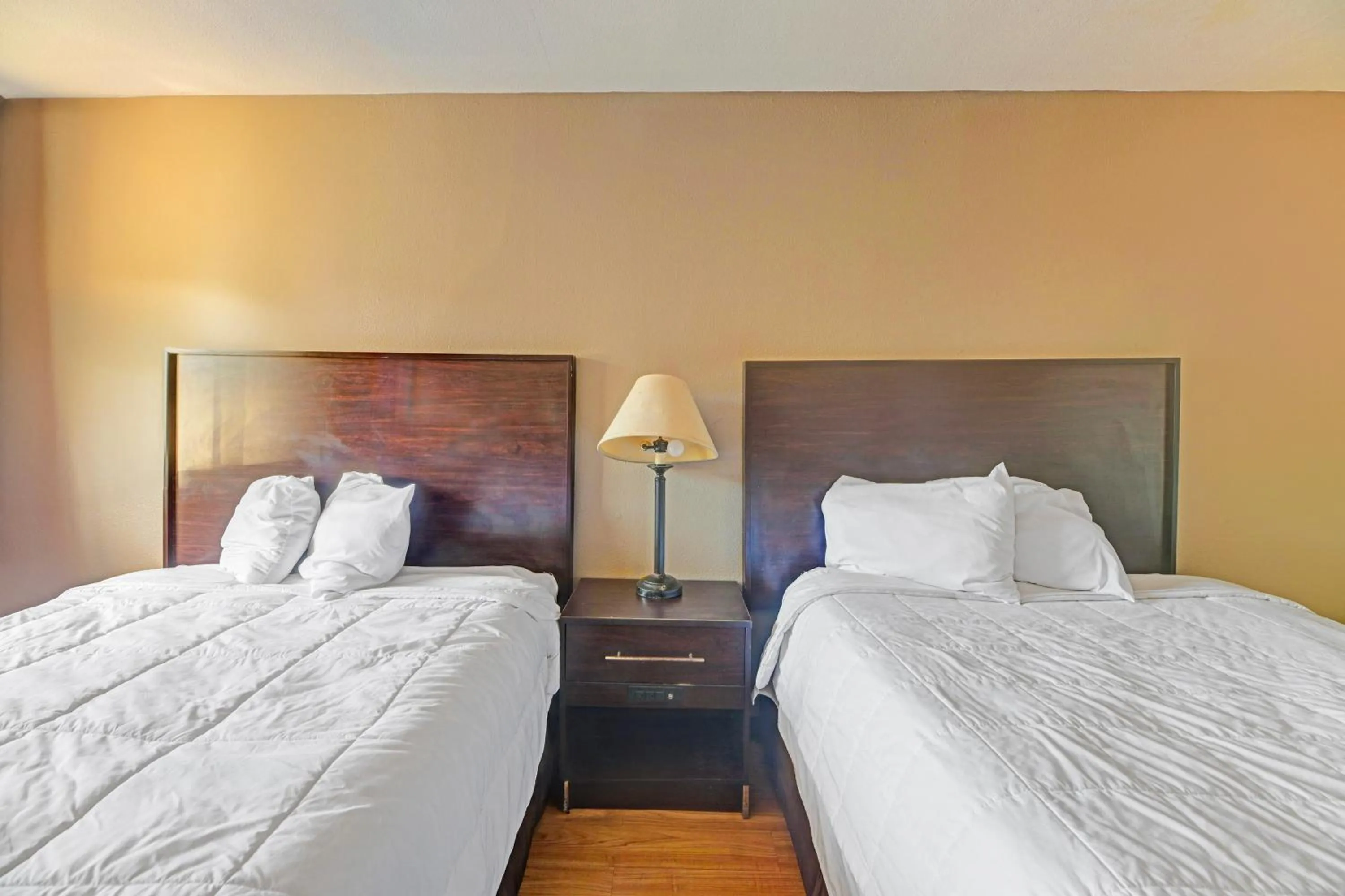 Bedroom, Bed in Travelers inn by OYO Wichita Falls