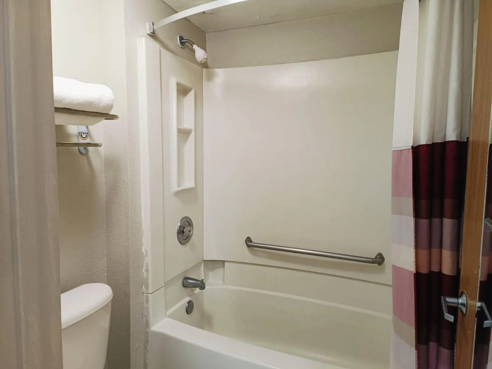 Bathroom in Wichita Falls inn