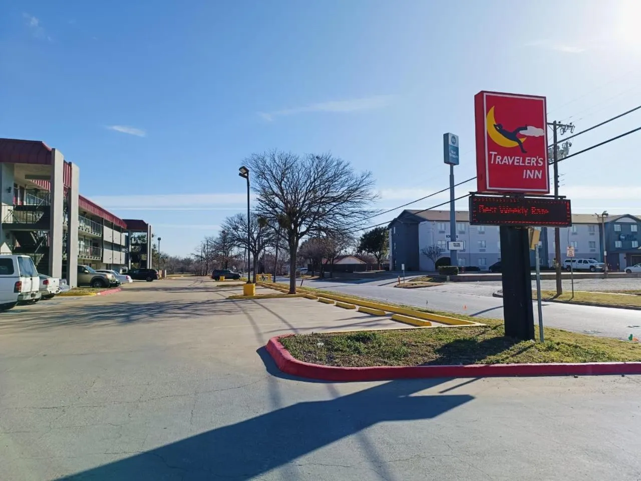 Facade/entrance in Wichita Falls inn