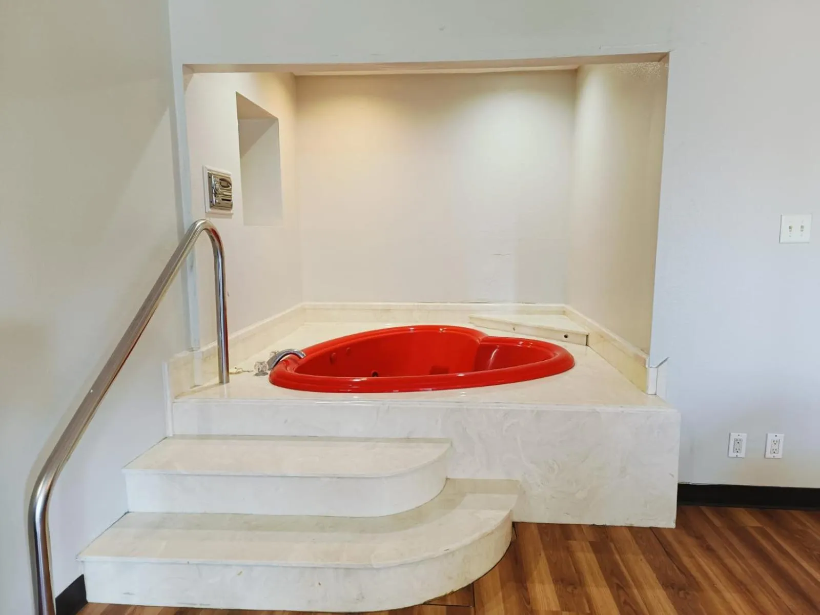 Hot Tub in Wichita Falls inn