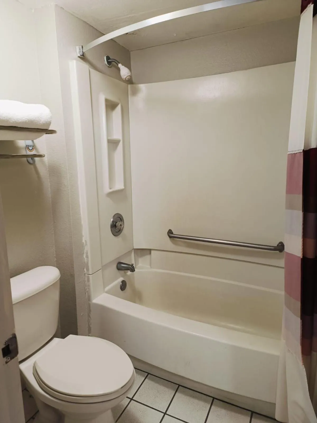 Bathroom in Wichita Falls inn