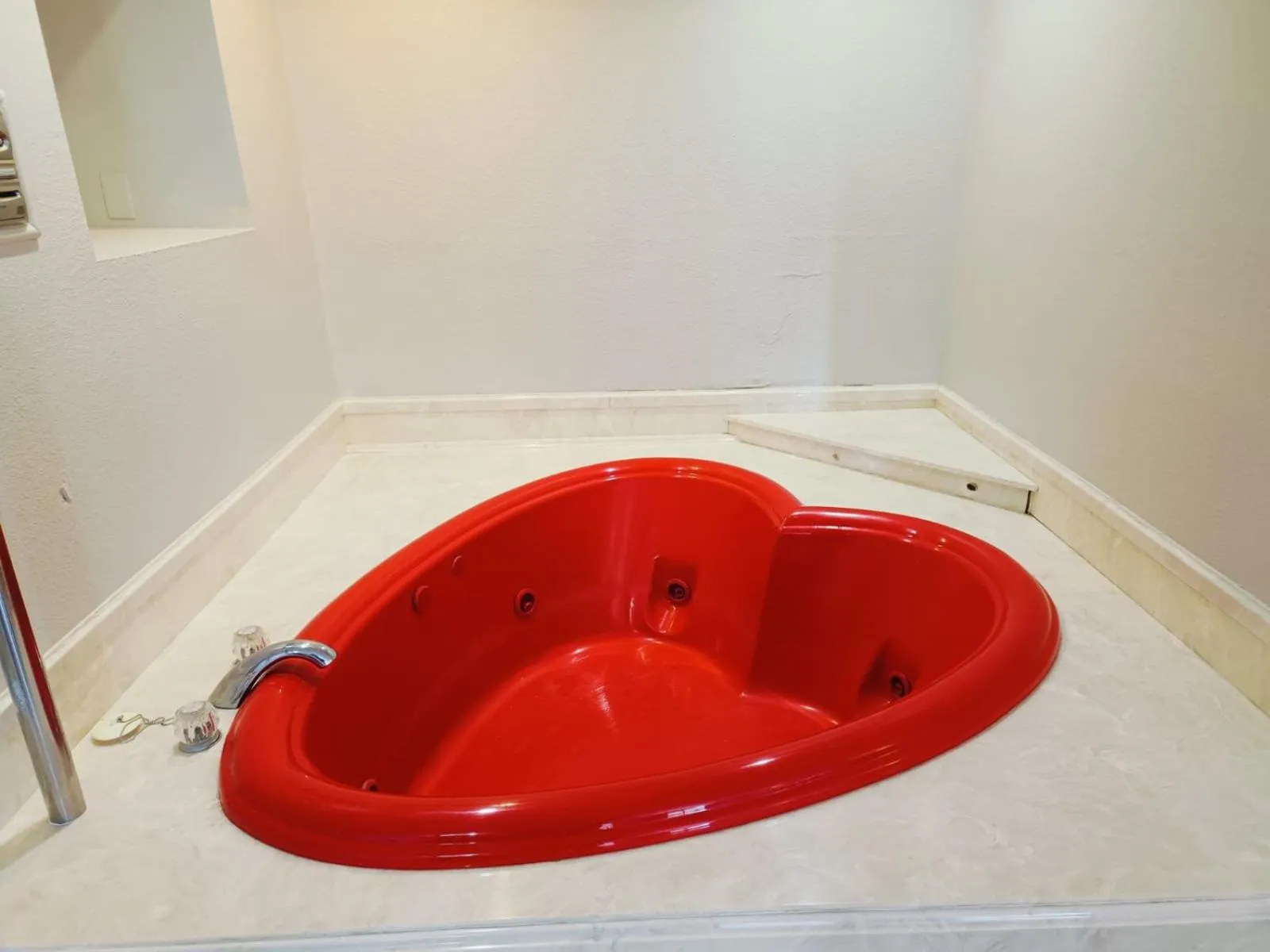 Hot Tub in Wichita Falls inn