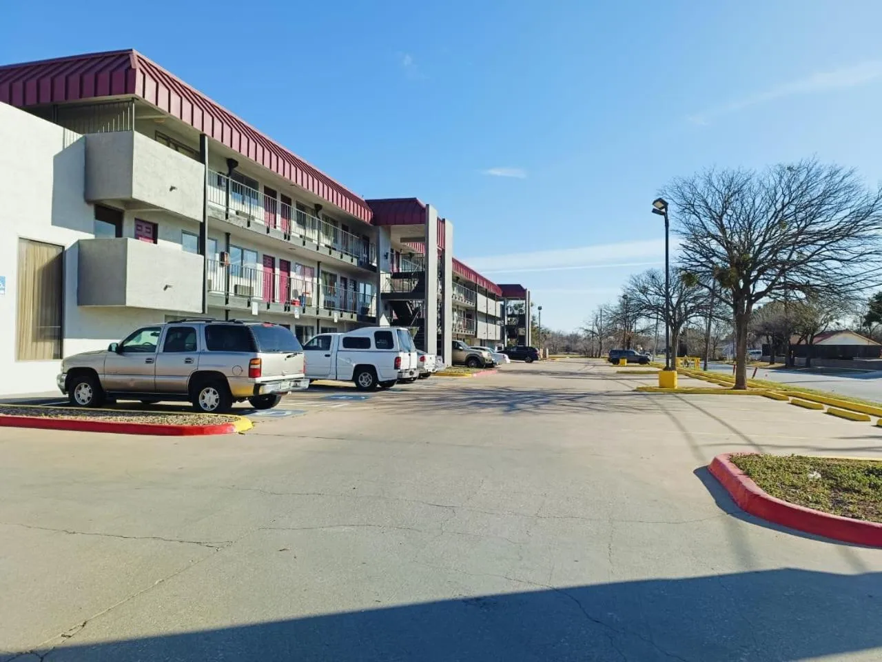 Facade/entrance in Wichita Falls inn
