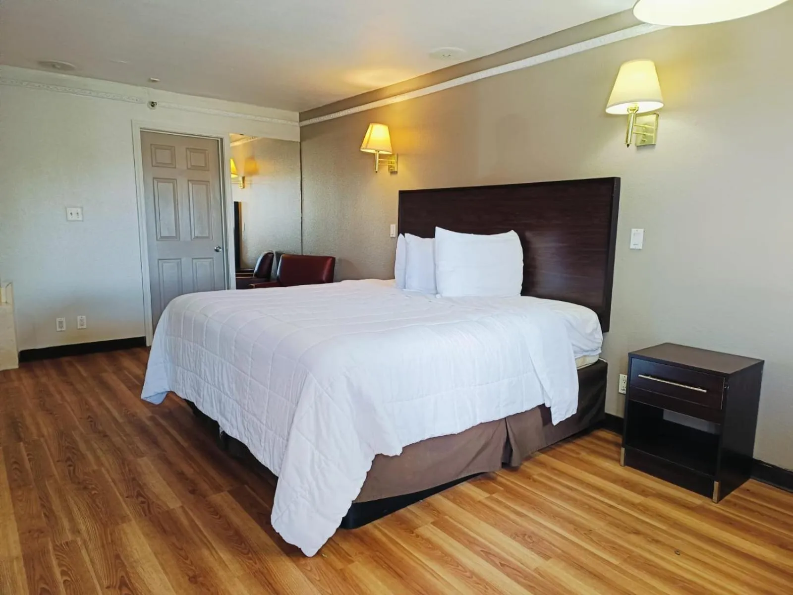 Bedroom, Bed in Wichita Falls inn