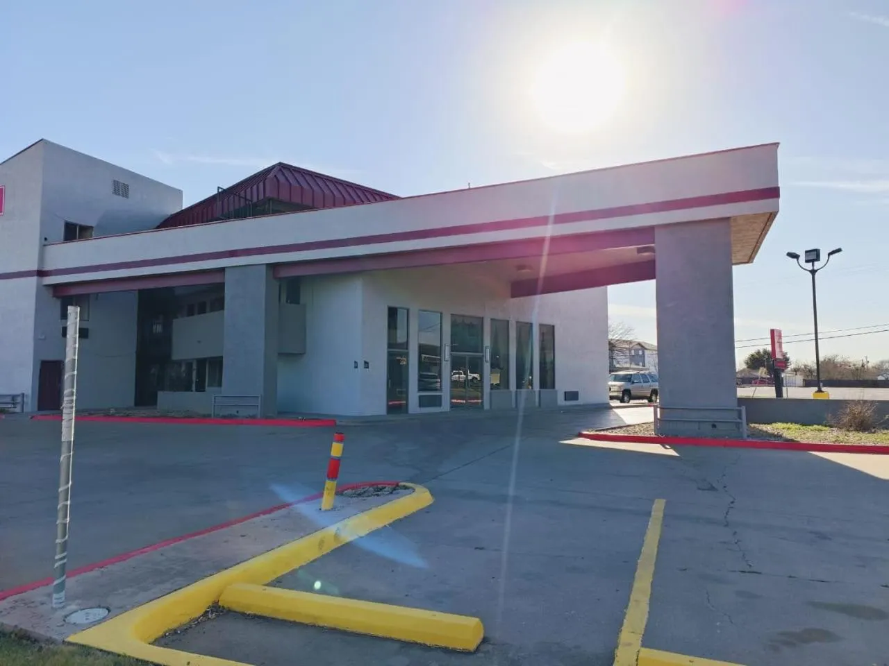 Facade/entrance in Wichita Falls inn