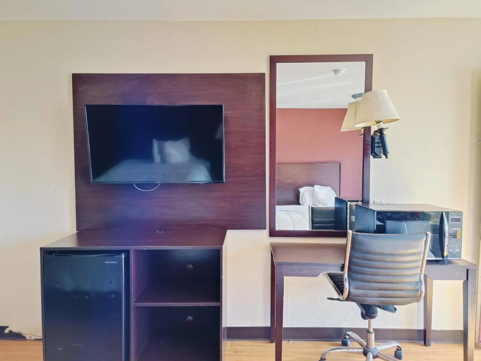 TV and multimedia in Wichita Falls inn