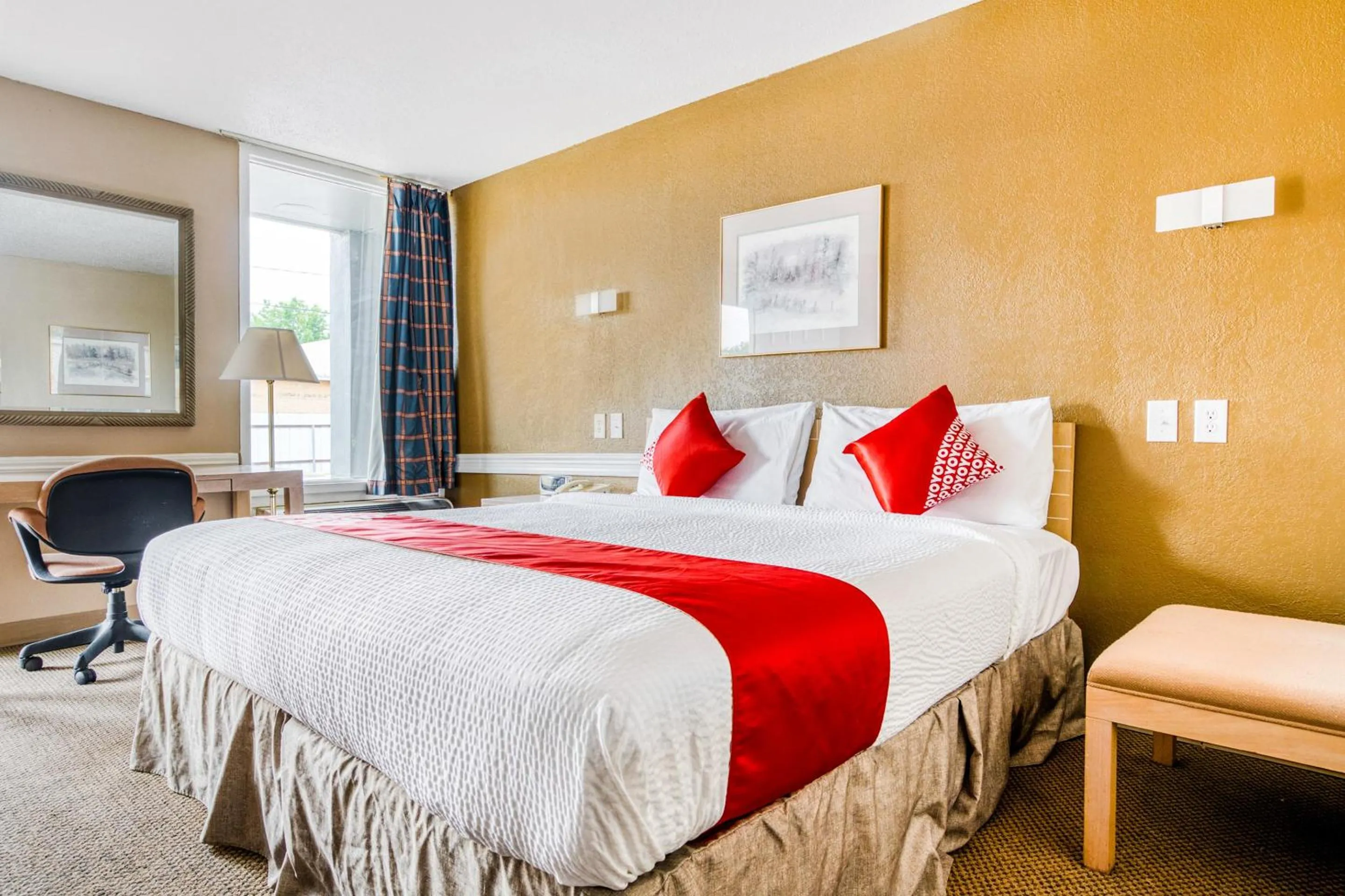 Bedroom, Bed in OYO Hotel Wichita Falls - Downtown