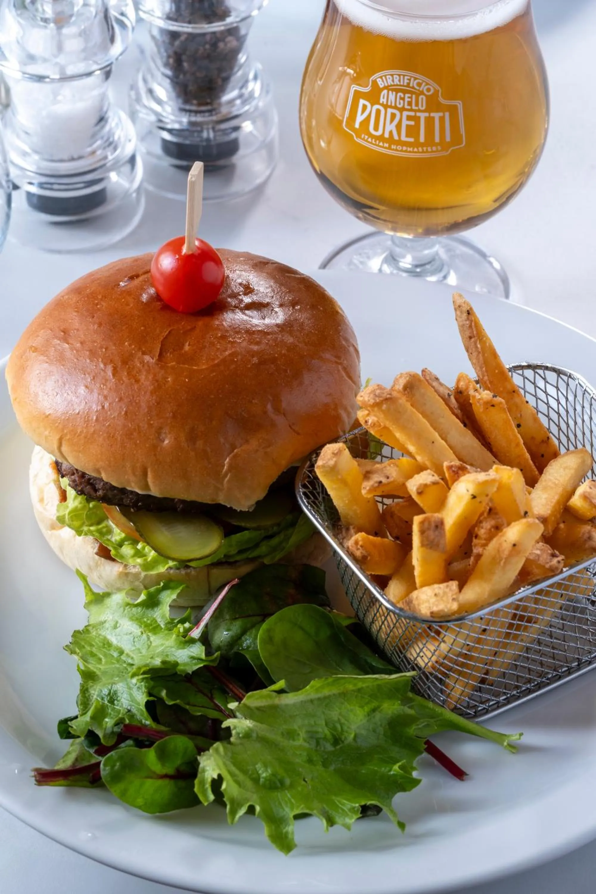 Food and drinks in Warbrook House Heritage Hotel