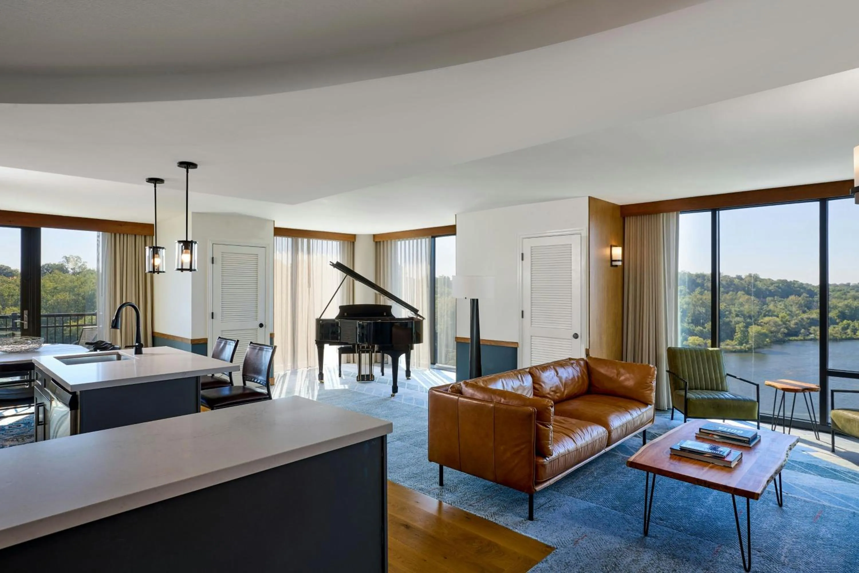 Photo of the whole room in Merriweather Lakehouse Hotel, Autograph Collection