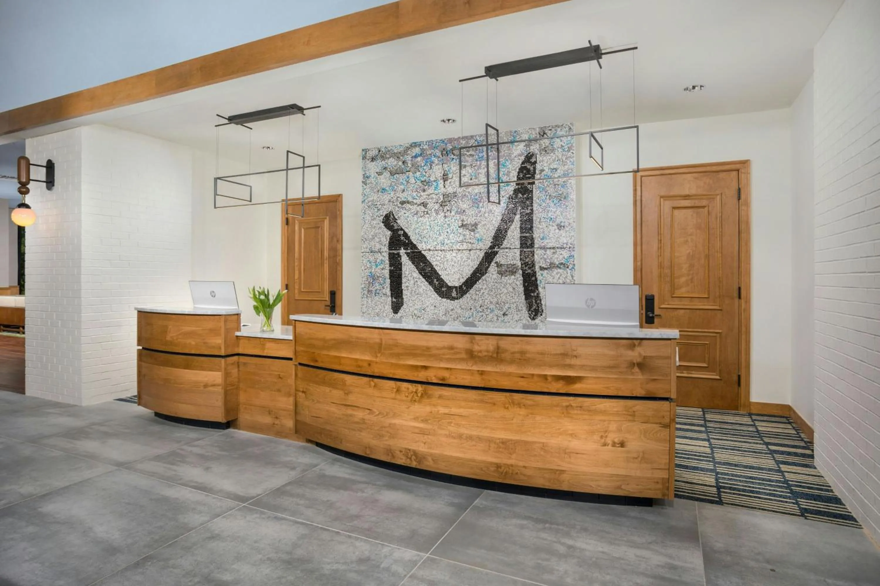 Meeting/conference room in Merriweather Lakehouse Hotel, Autograph Collection