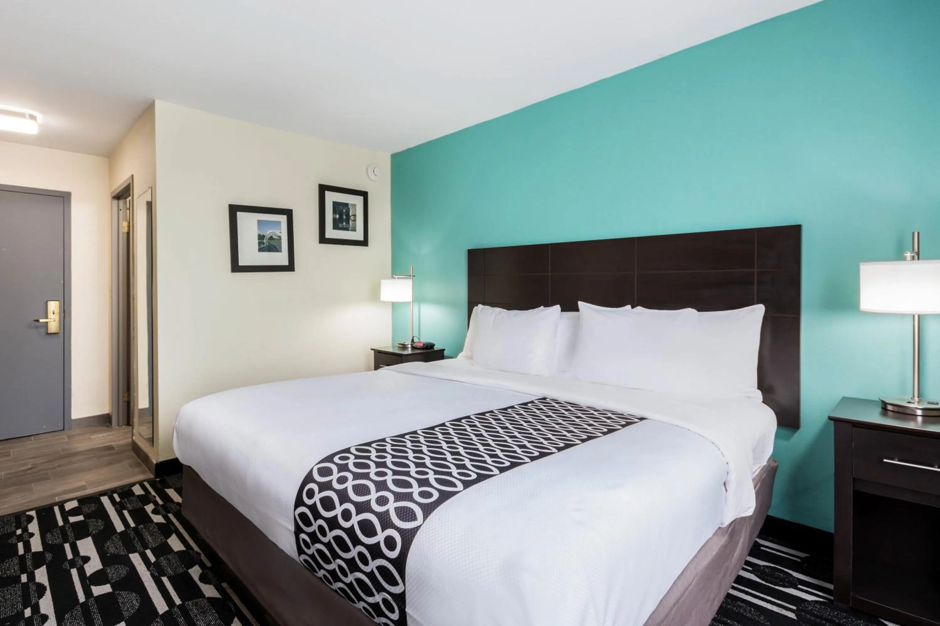 Bed in Bricktown Hotel & Extended Stay