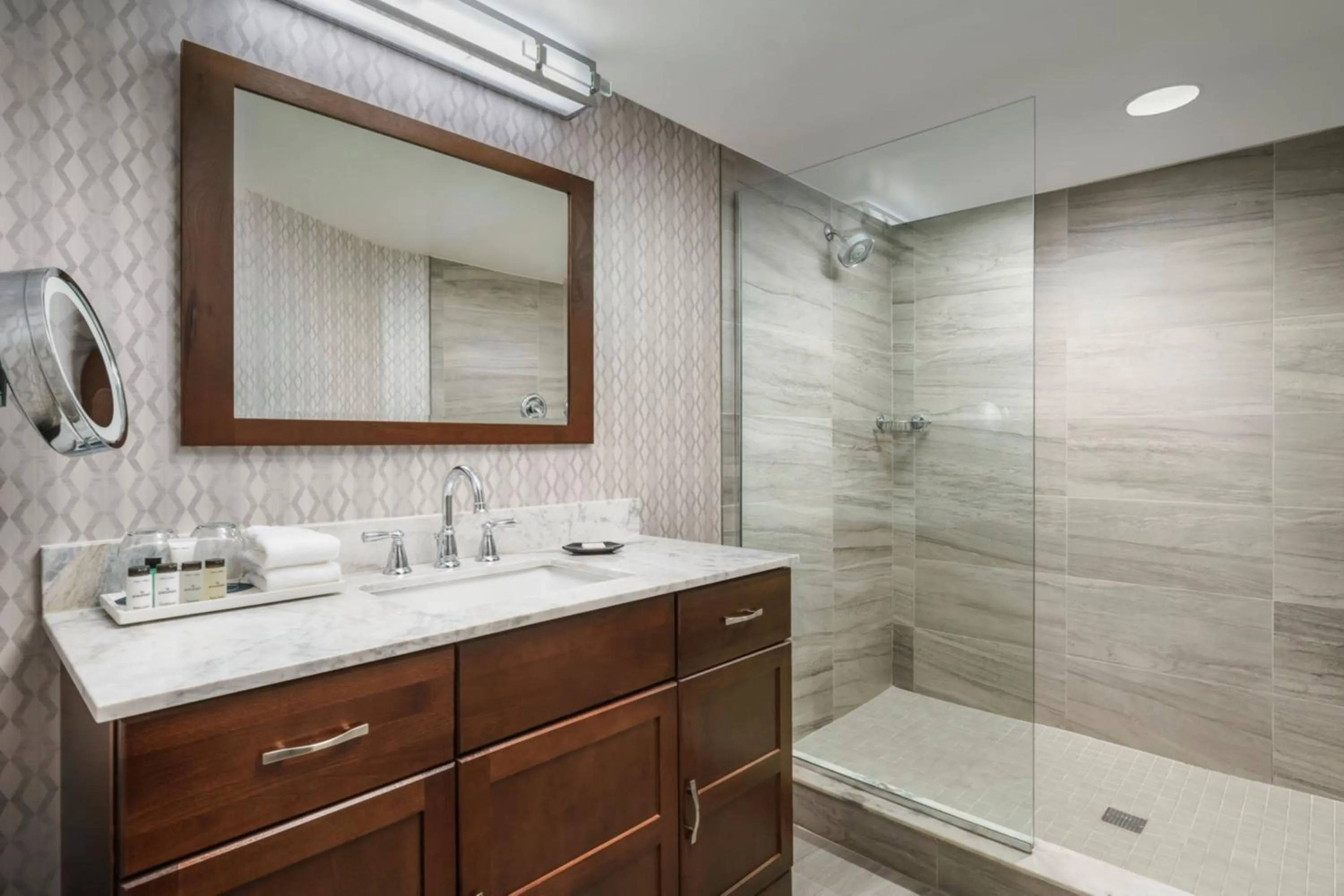 Bathroom in Sheraton Great Valley Hotel