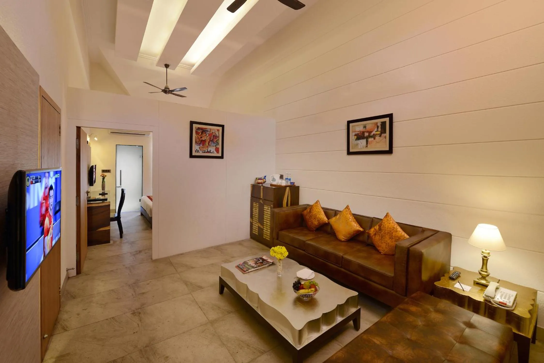 Living room in Shri Radha Brij Vasundhara Resort & Spa