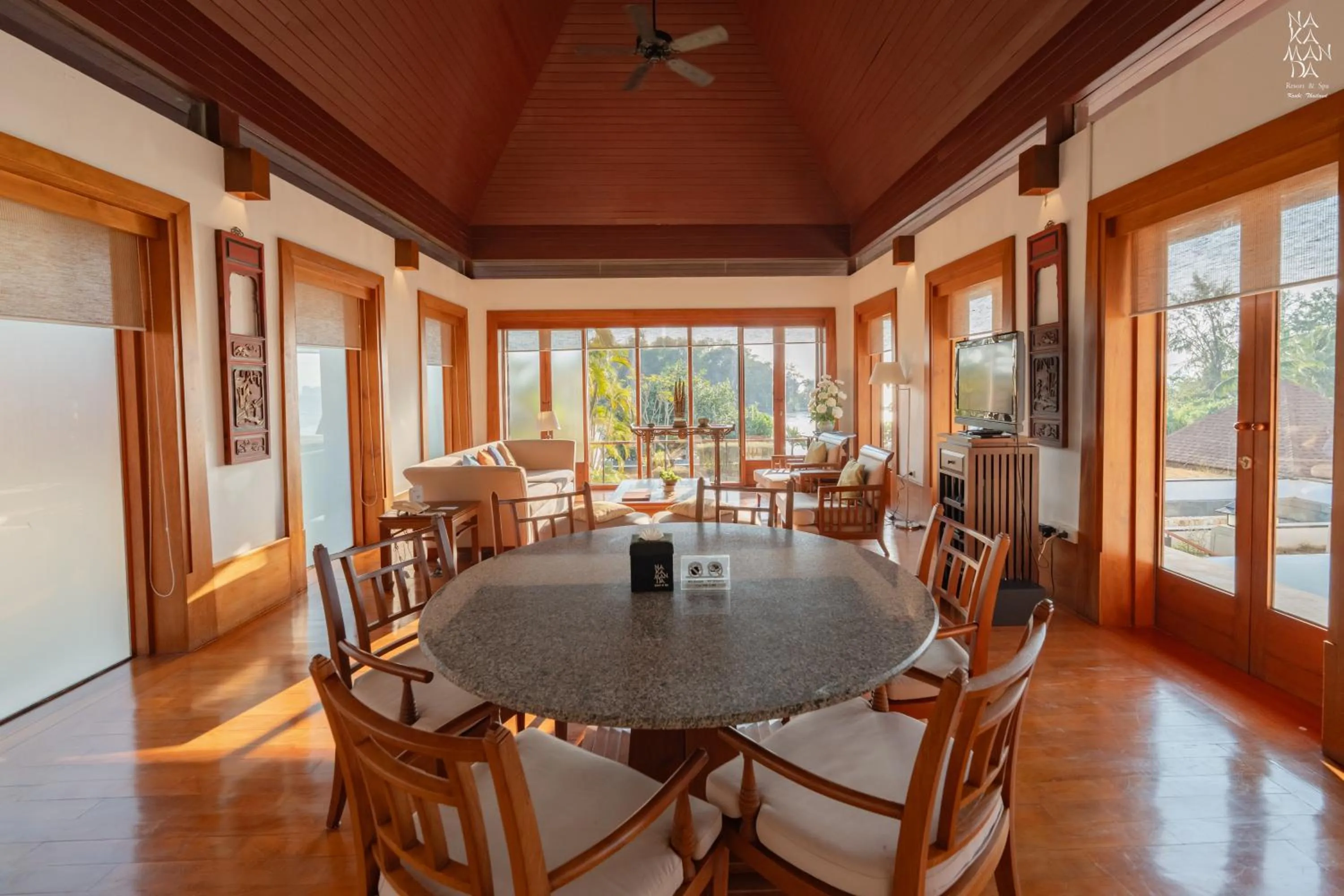 Dining area in Nakamanda Resort and Spa