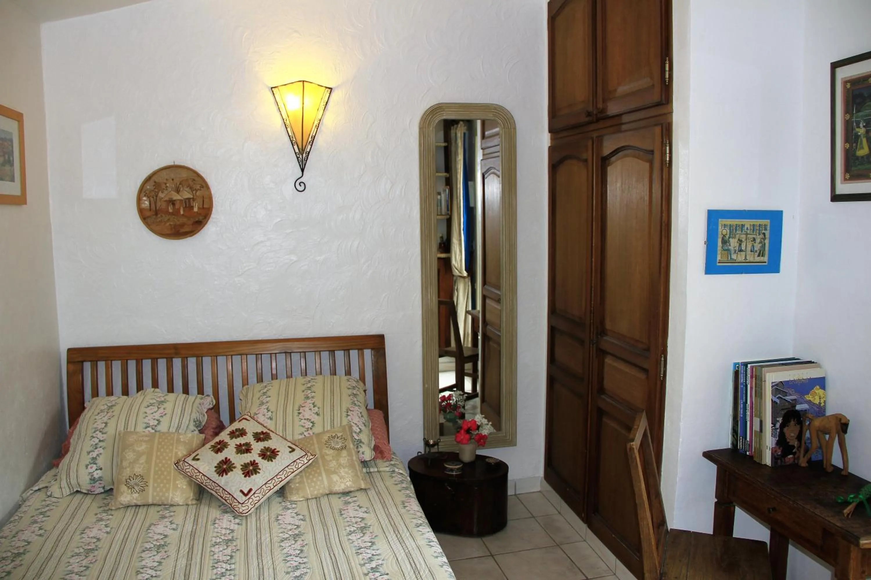 Le Mas De La Cigale Bleue, Caumont Sur Durance