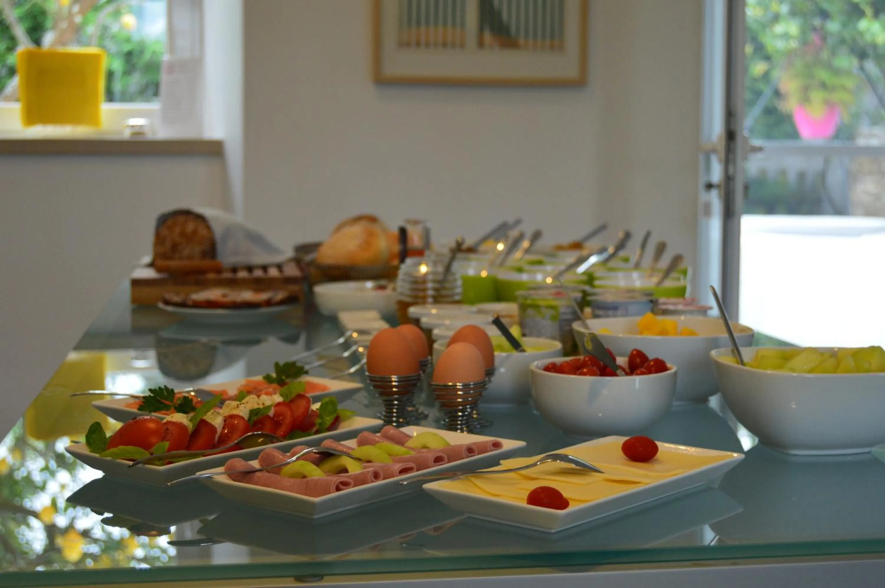 Buffet breakfast in Flamboyant Boutique B&B