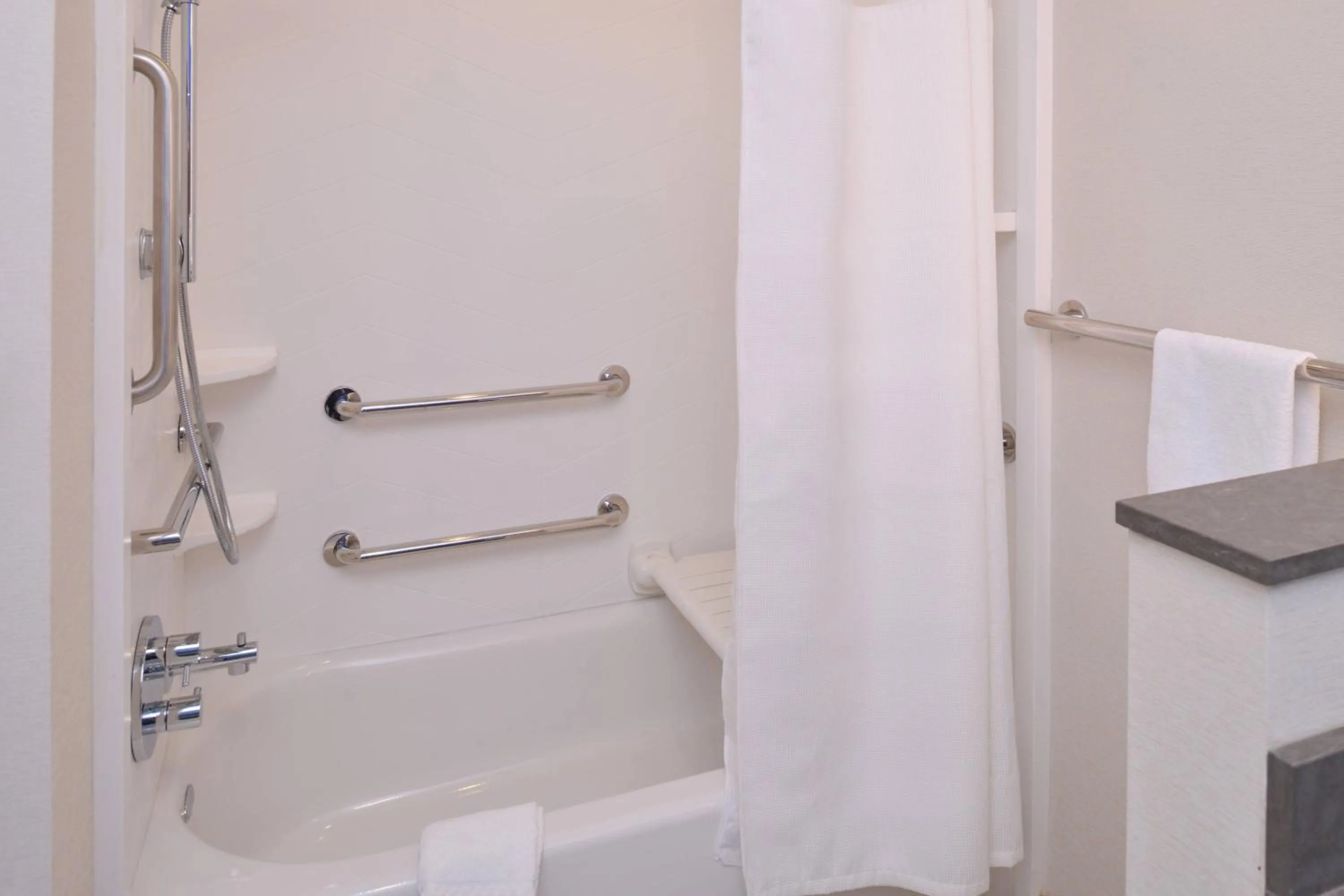 Bathroom in Fairfield Inn & Suites by Marriott Columbus Grove City