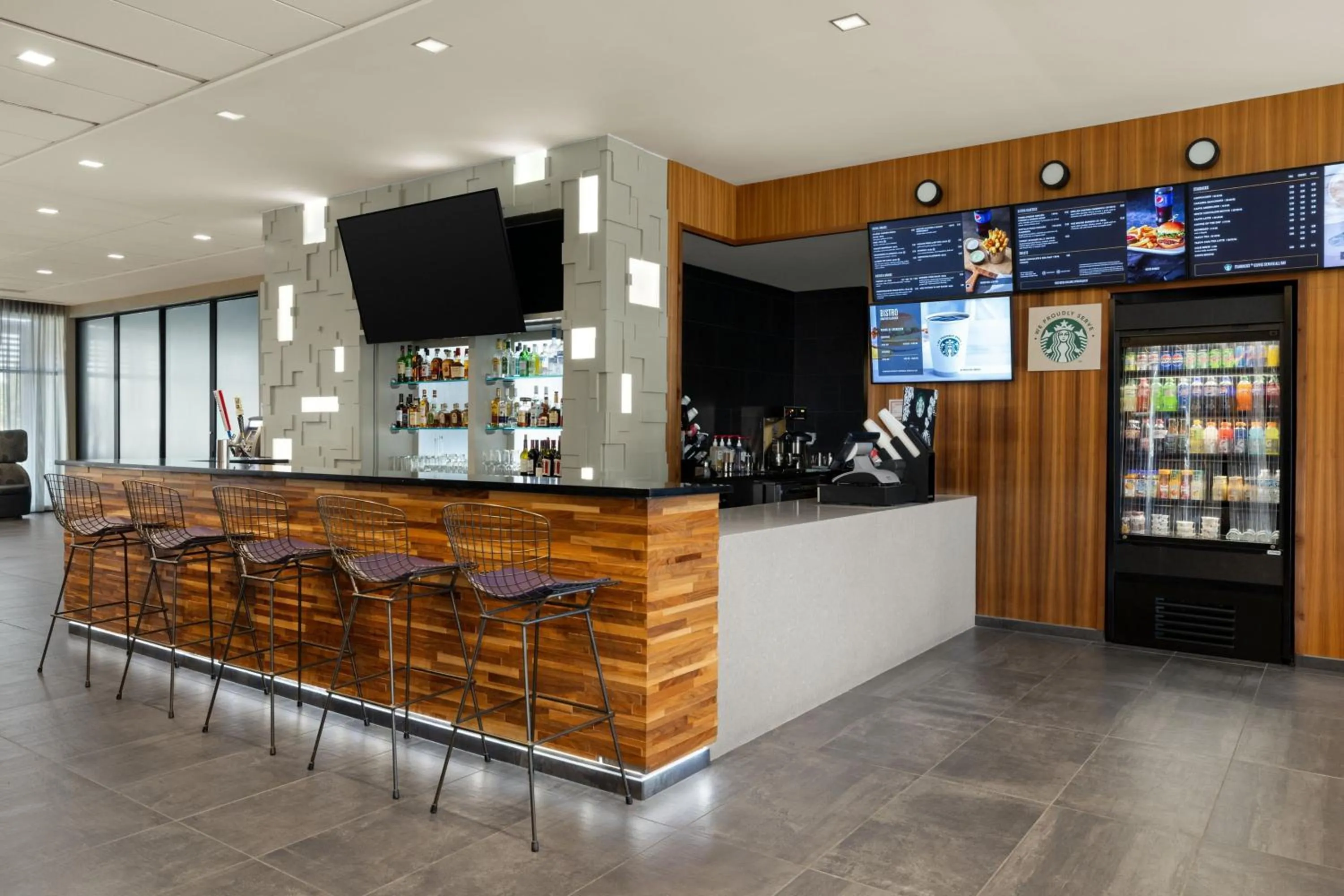 Lounge or bar in Courtyard by Marriott Omaha East/Council Bluffs, IA