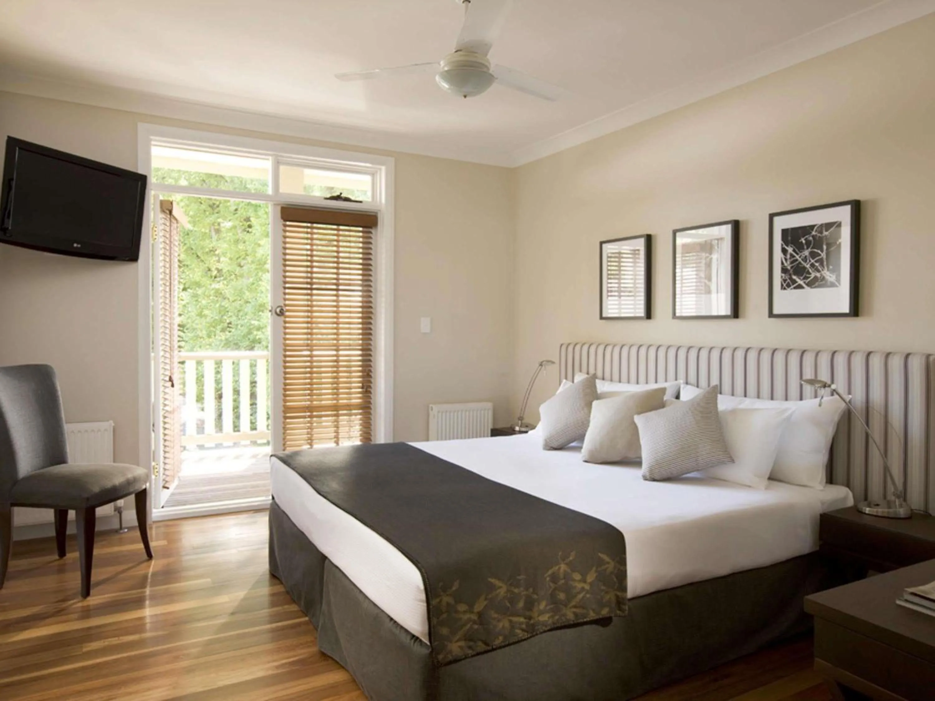 Bedroom, Bed in Peppers Craigieburn Resort