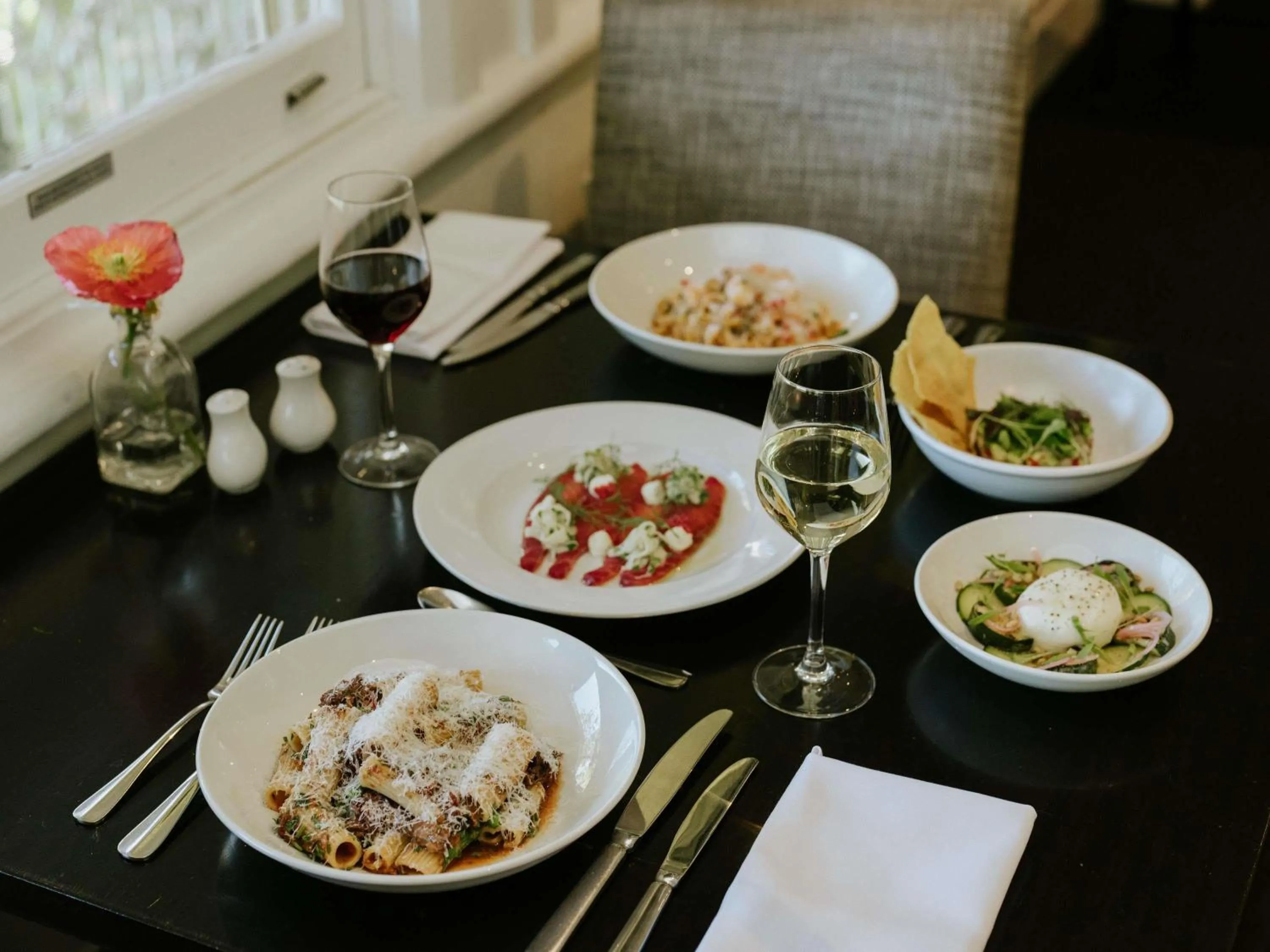 Restaurant/places to eat in Peppers Craigieburn Resort