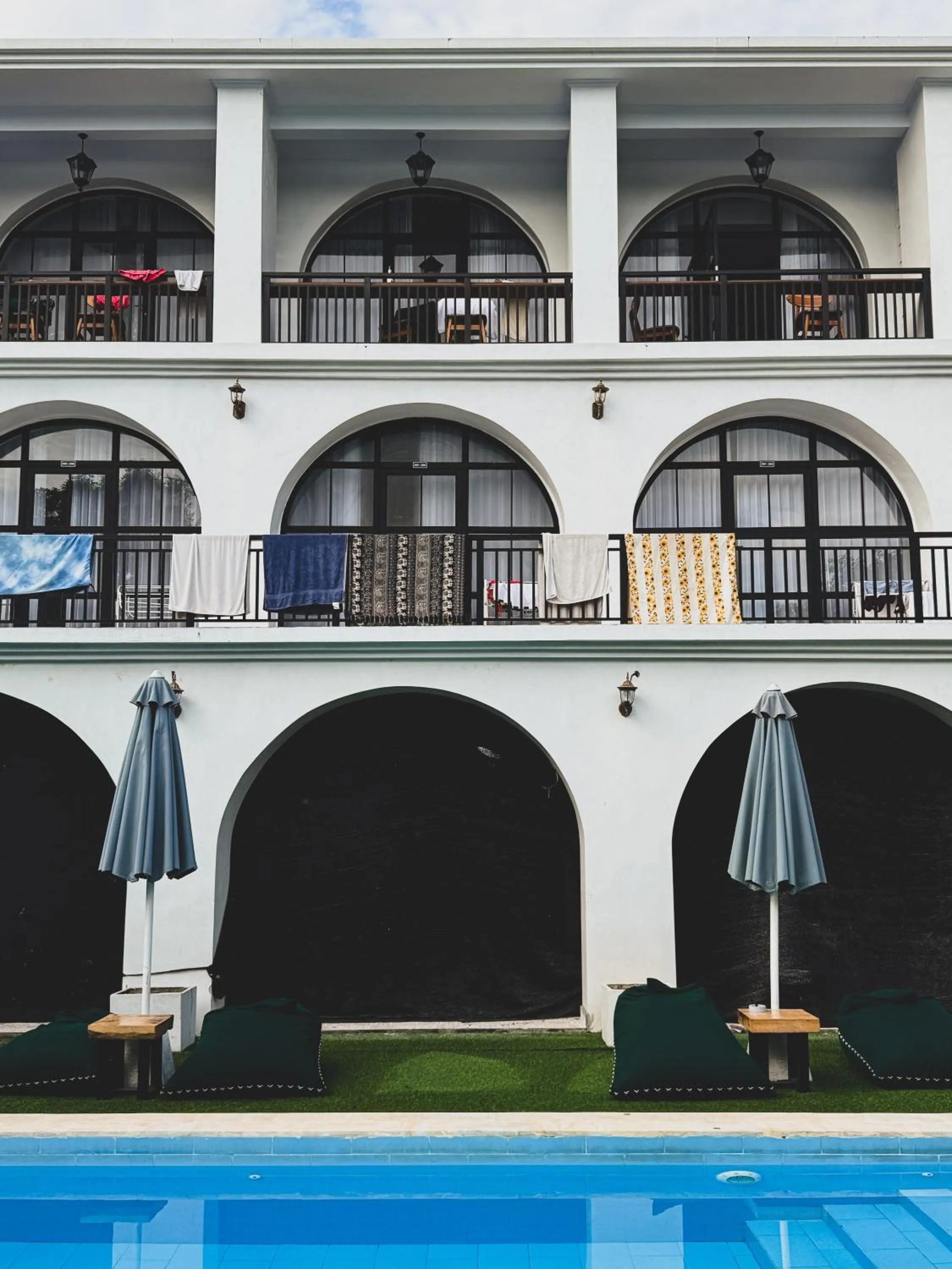 Property building in Nuansa Penida Hostel