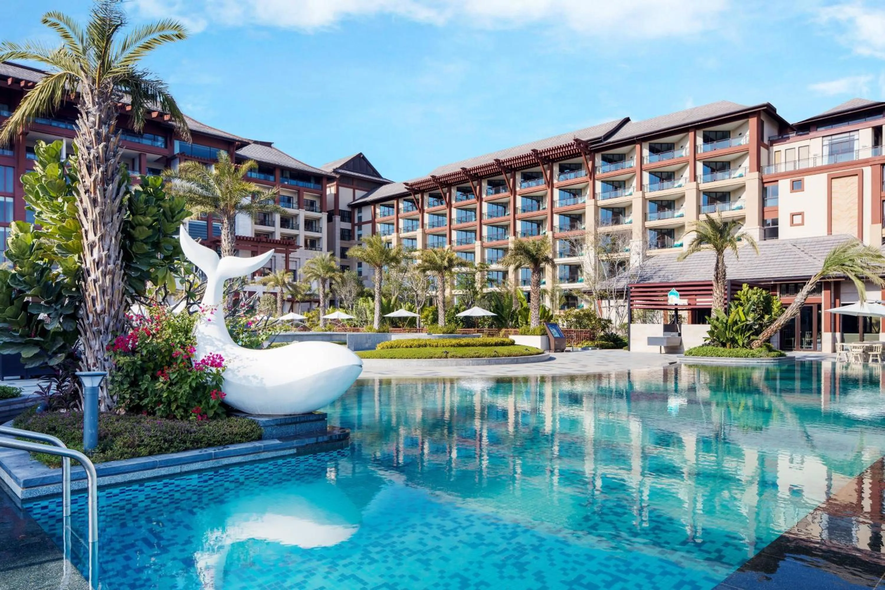 Swimming pool in Xiamen Marriott Hotel & Conference Centre