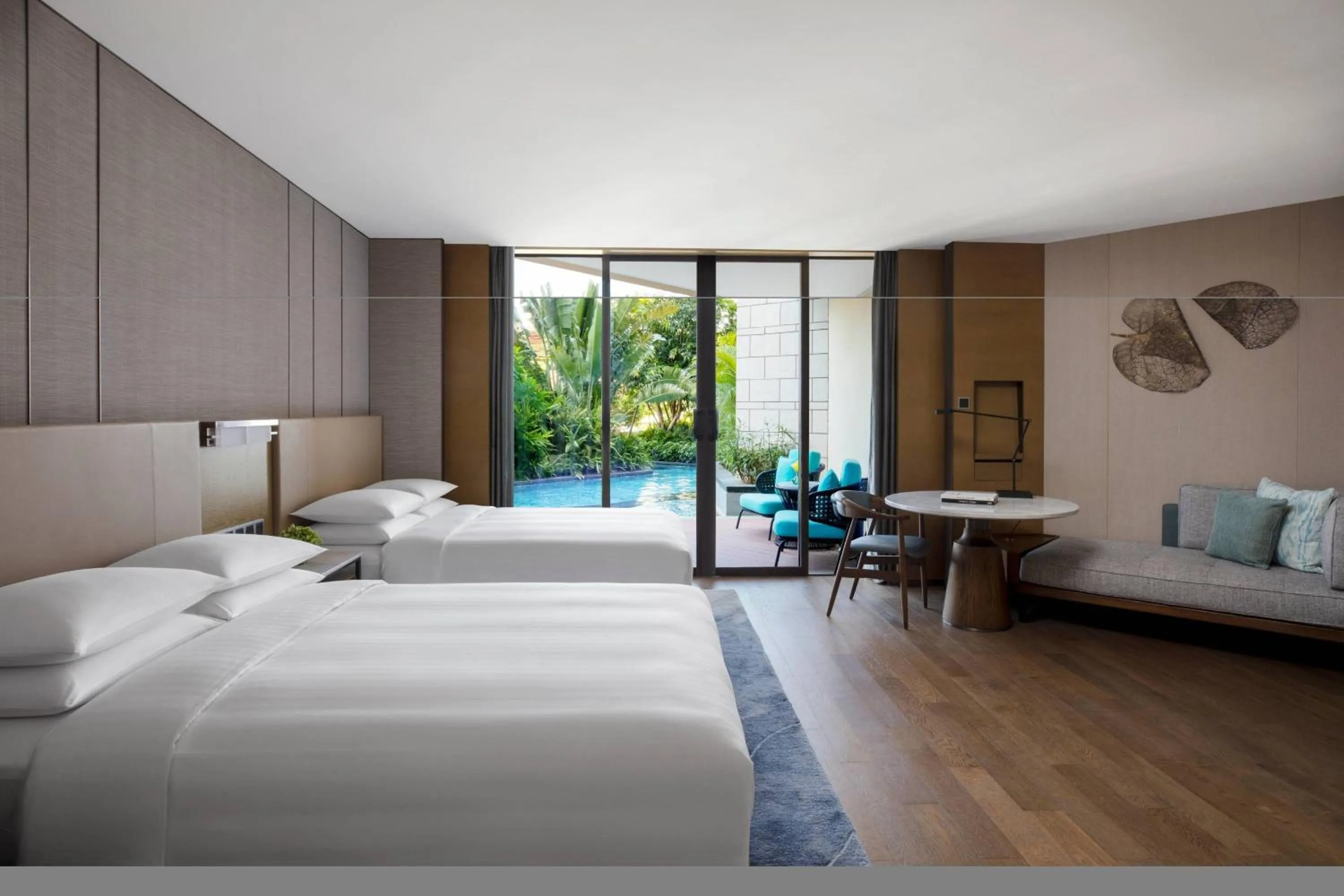 Photo of the whole room, Bed in Xiamen Marriott Hotel & Conference Centre