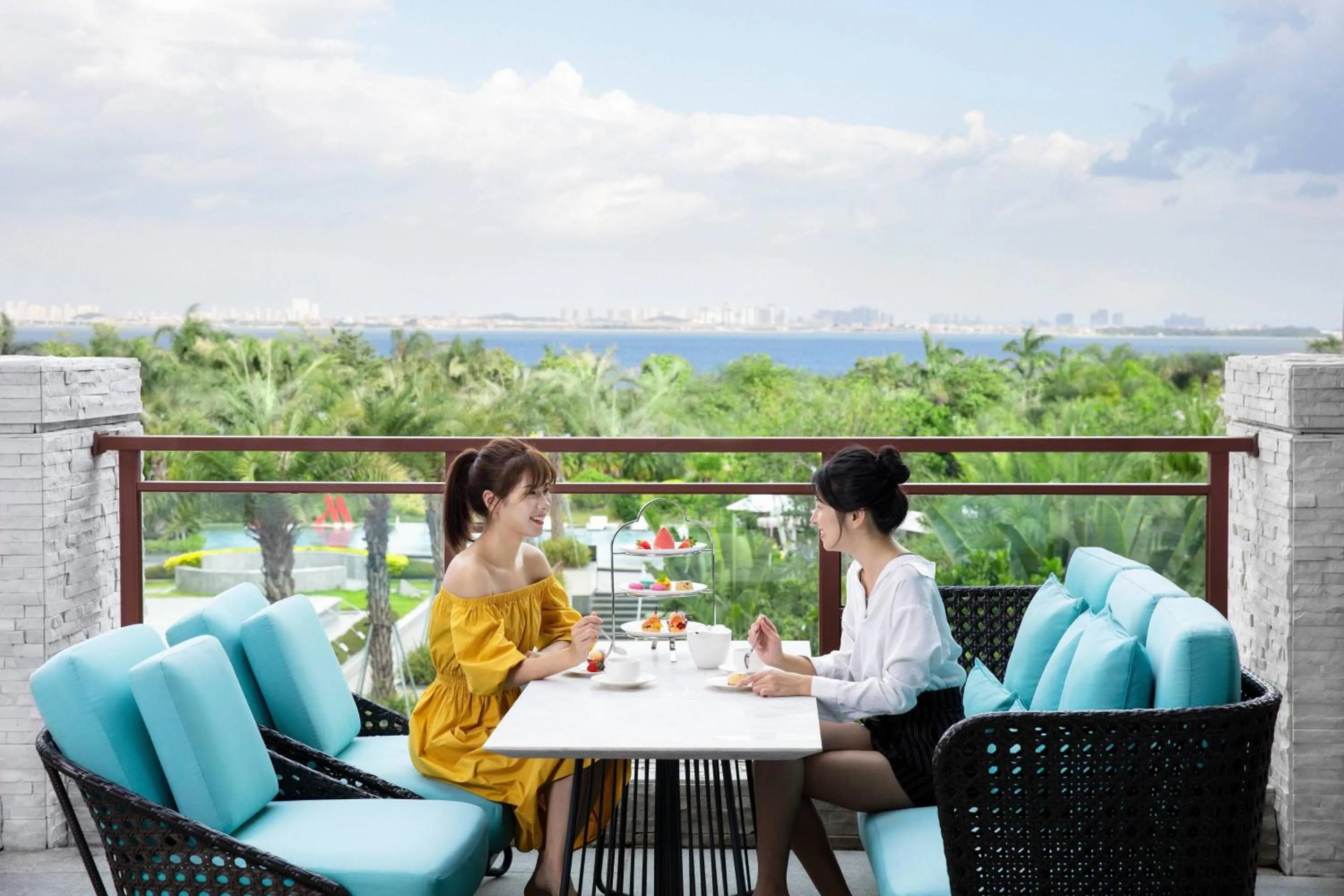 Lounge or bar in Xiamen Marriott Hotel & Conference Centre