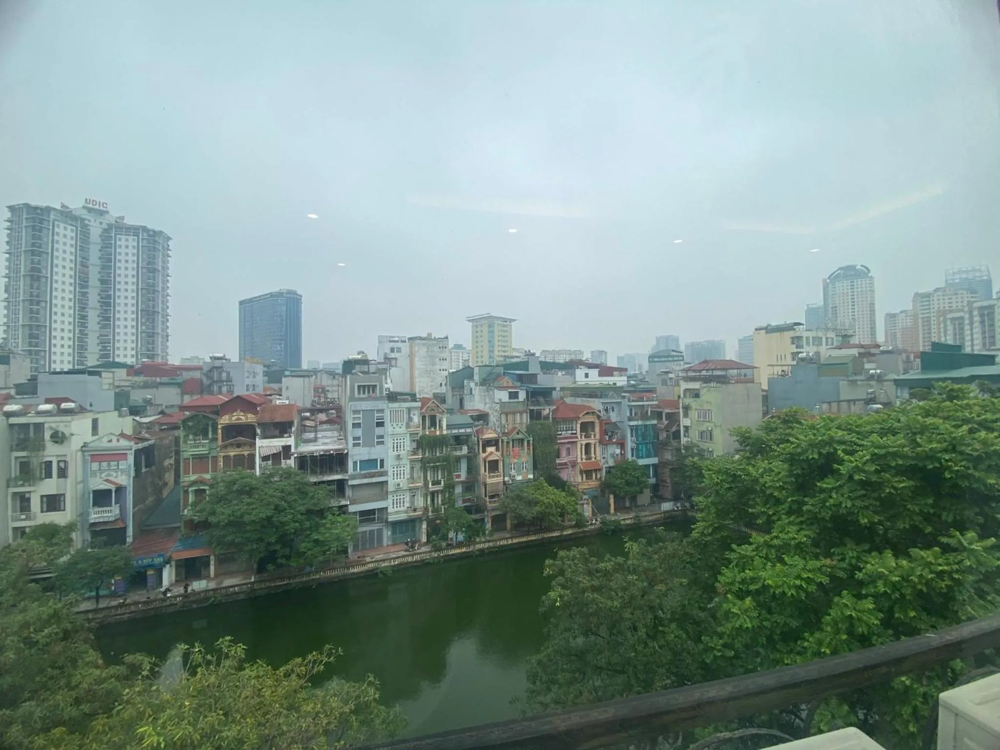 Property building in Win Villa Hotel & Apartment