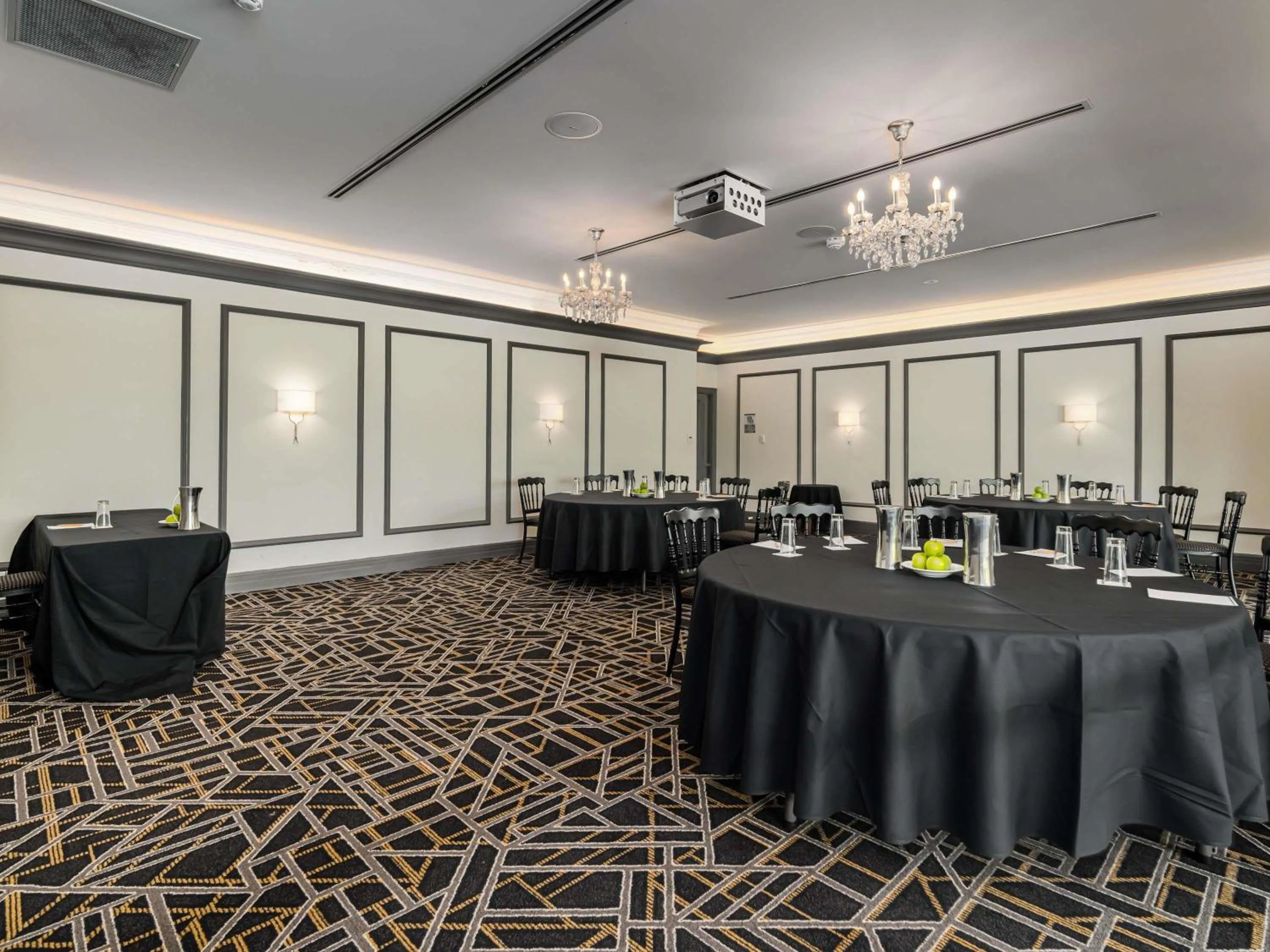 Meeting/conference room in Peppers Manor House