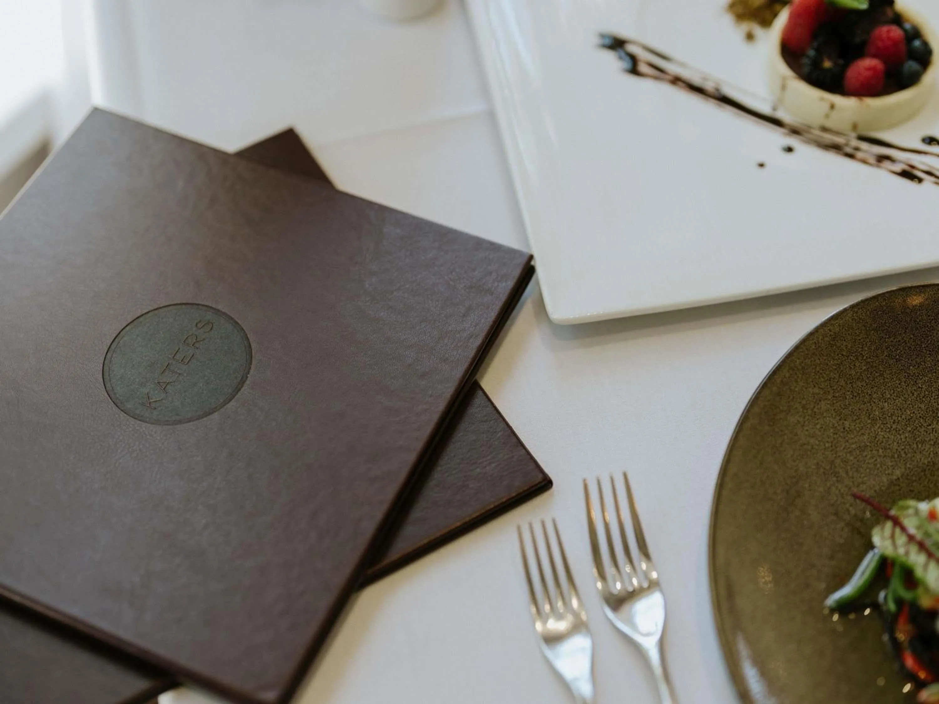 Restaurant/places to eat in Peppers Manor House