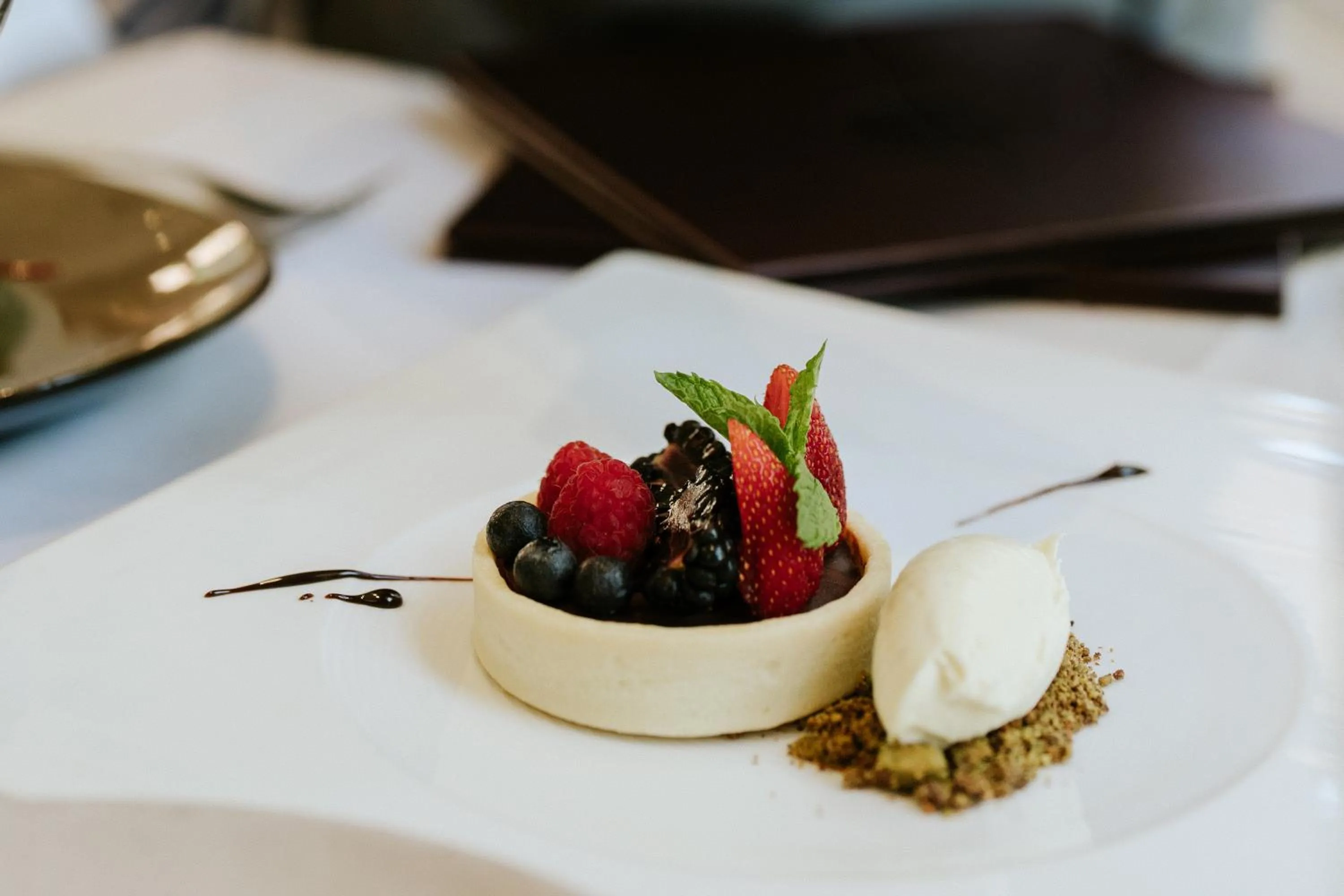 Restaurant/places to eat in Peppers Manor House