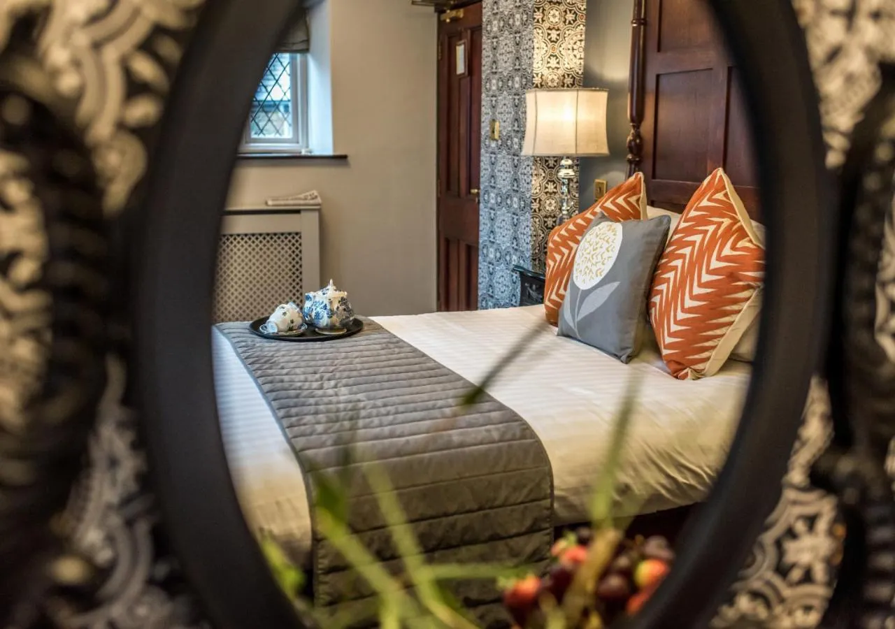 Bed in Broadoaks Boutique Country House