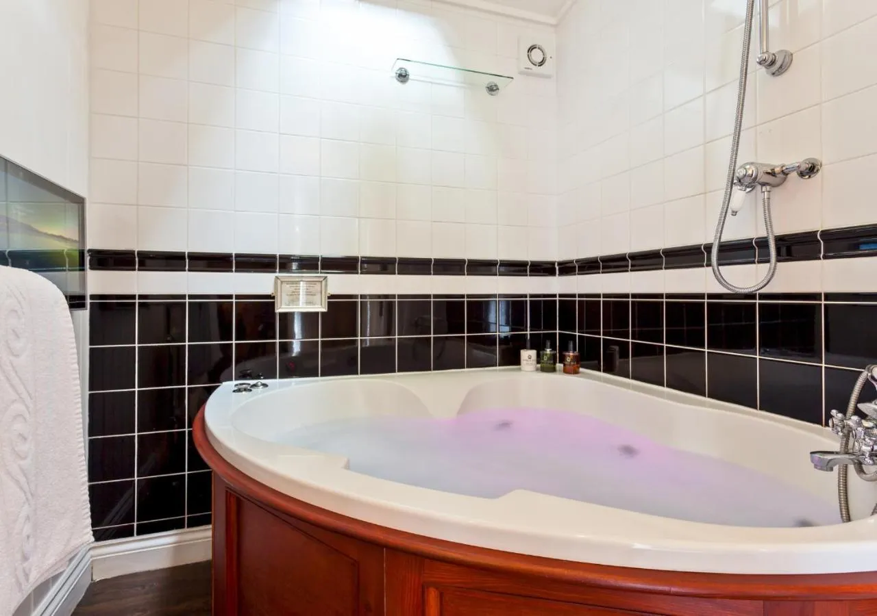 Bathroom in Broadoaks Boutique Country House