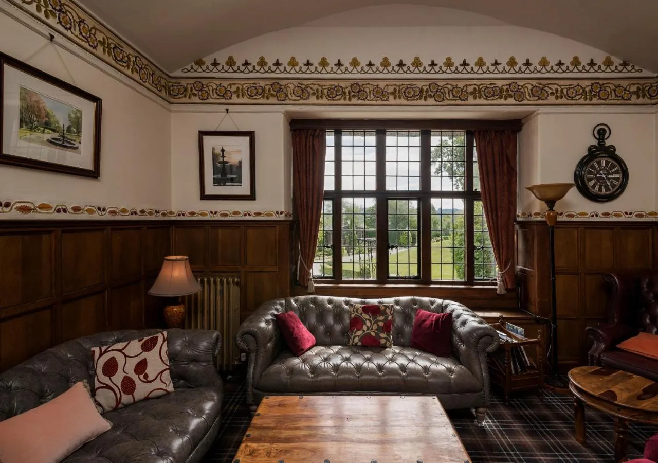 Communal lounge/ TV room in Broadoaks Boutique Country House