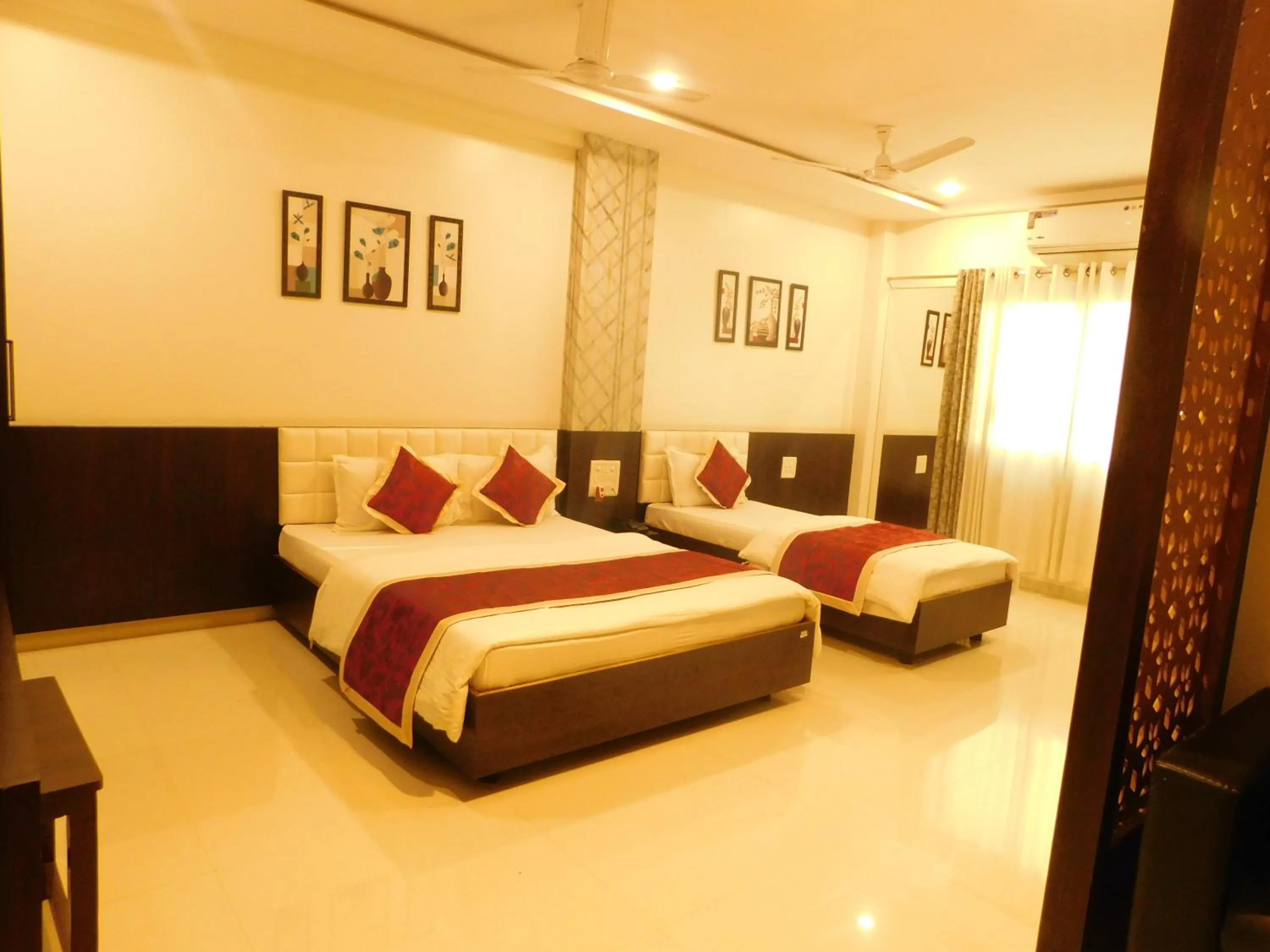 Photo of the whole room, Bed in Hotel Neem Tree