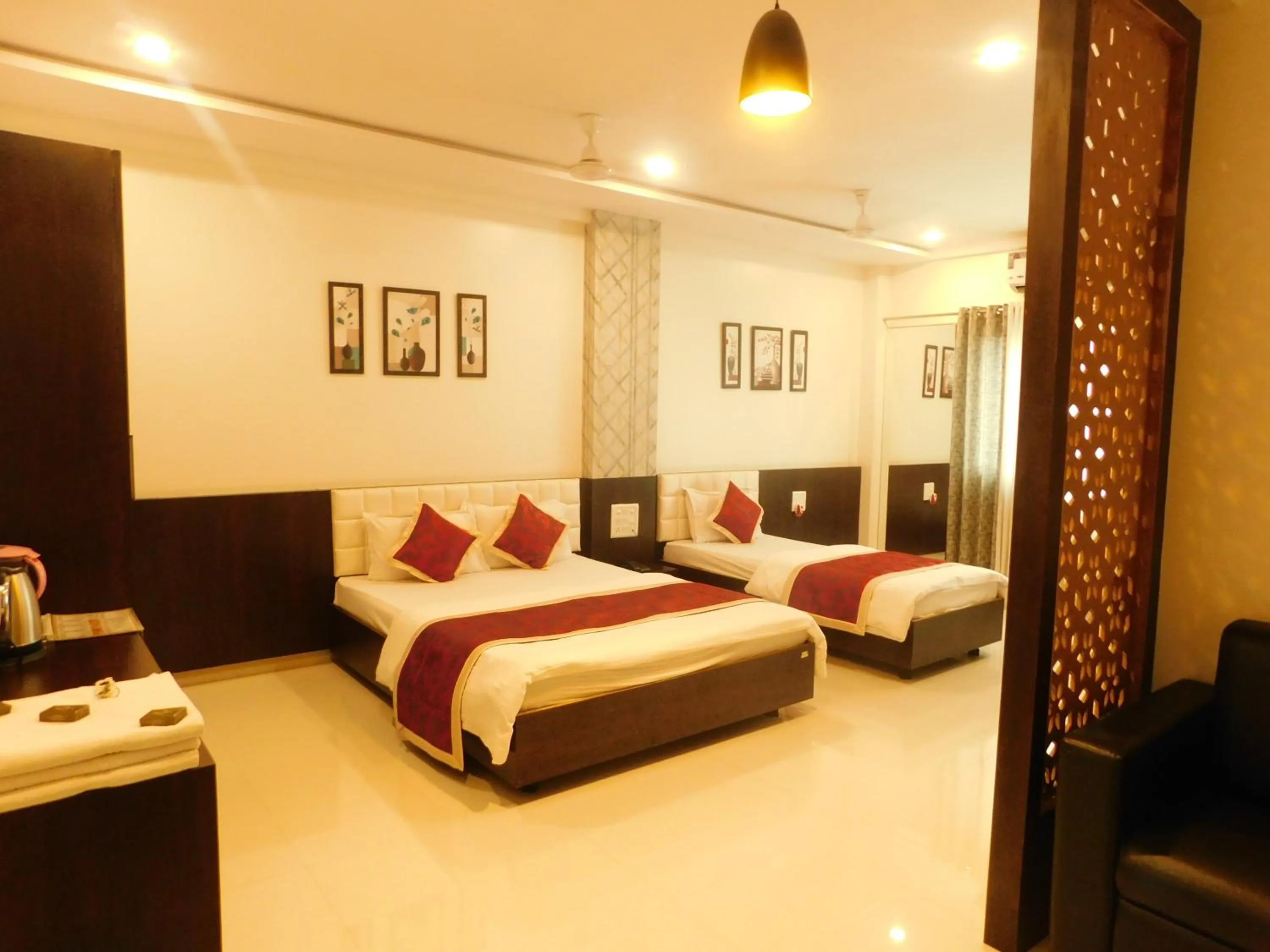 Photo of the whole room, Bed in Hotel Neem Tree