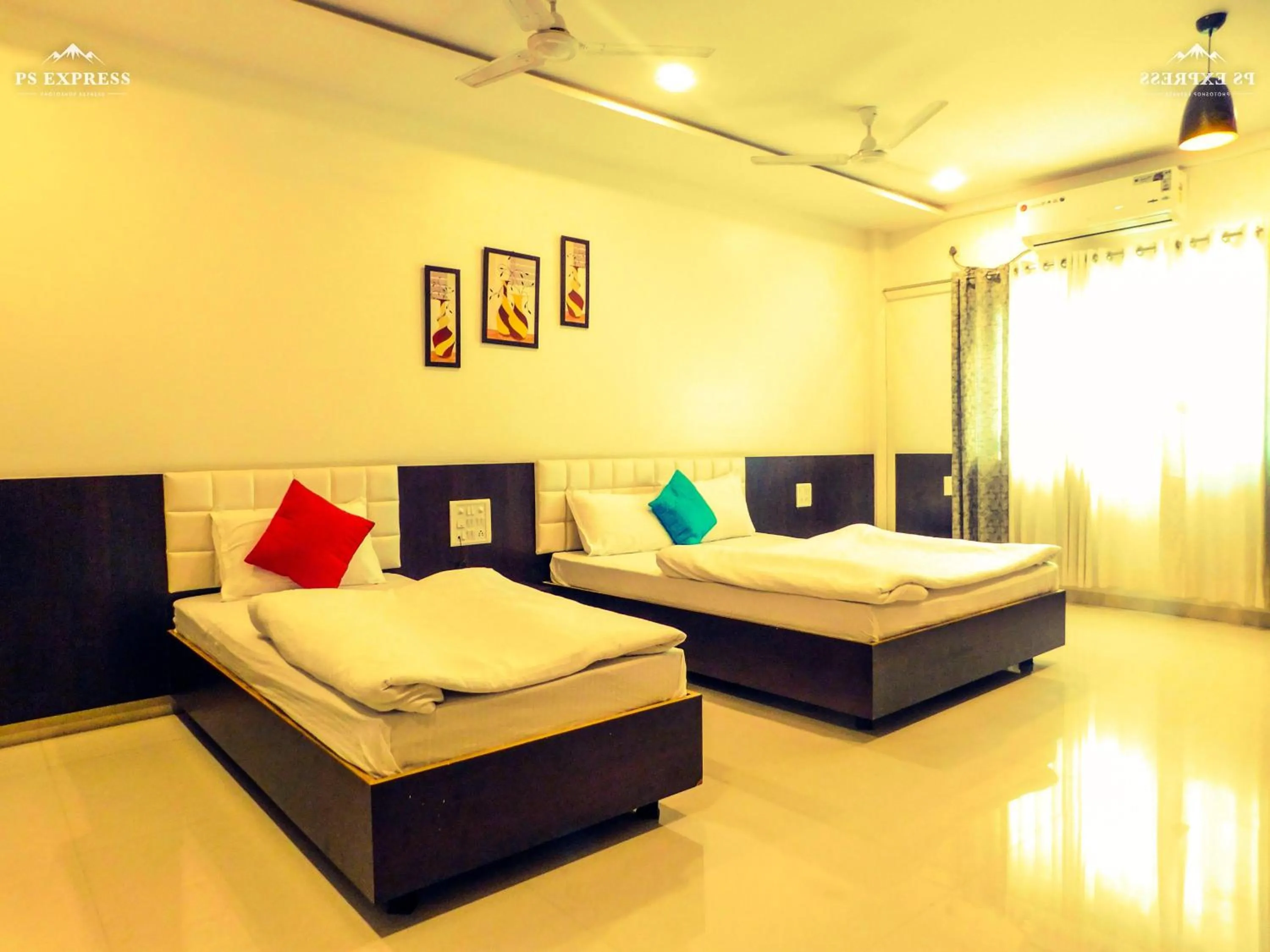 Photo of the whole room, Bed in Hotel Neem Tree