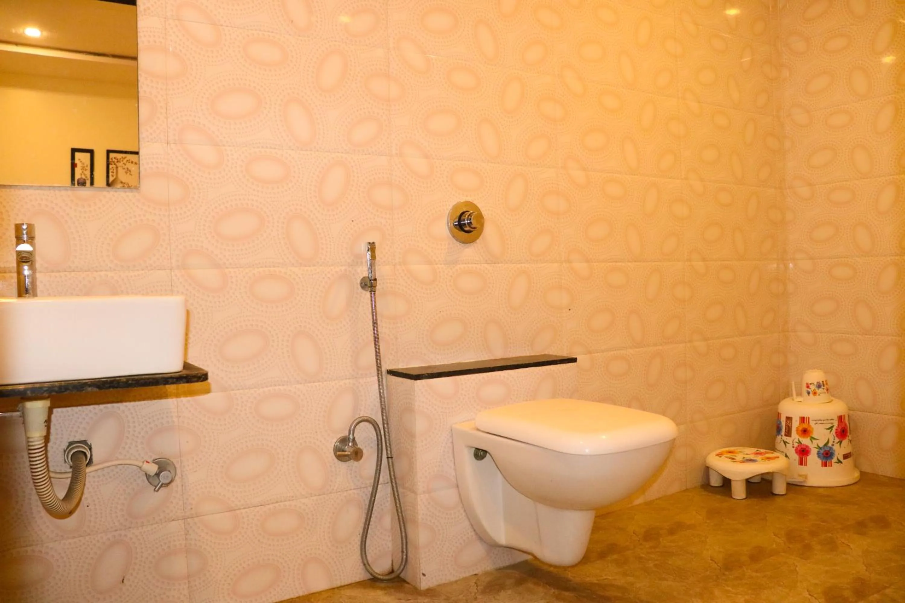 Bathroom in Hotel Neem Tree