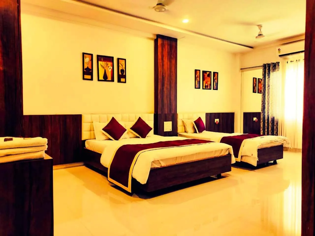 Bed in Hotel Neem Tree