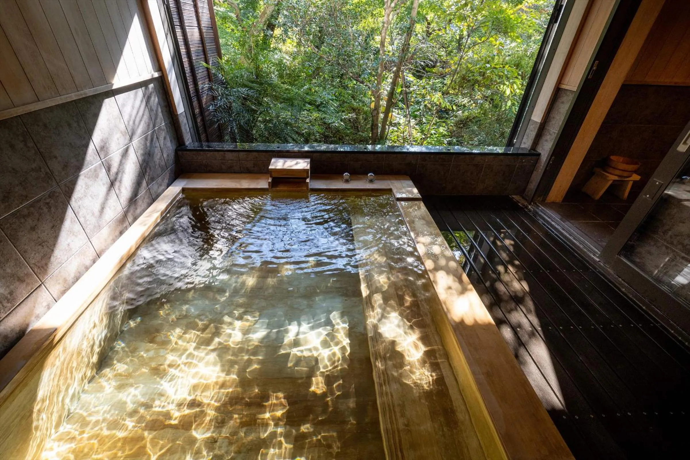 Hot Spring Bath in Jinya Ryokan