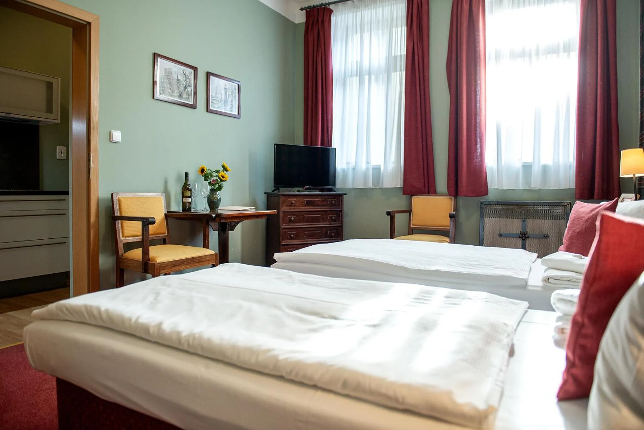 Bed in Residence Hattrick