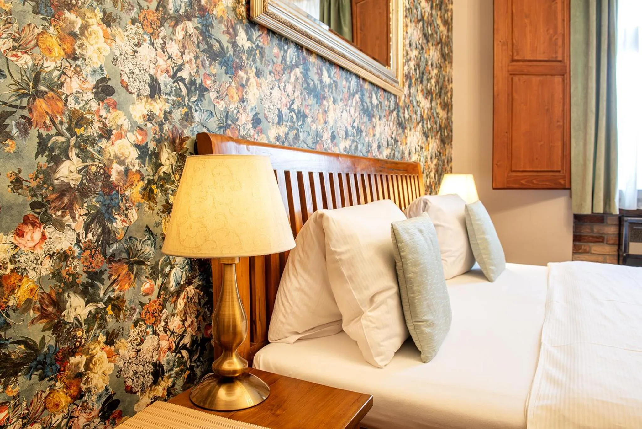 Bed in Residence Hattrick