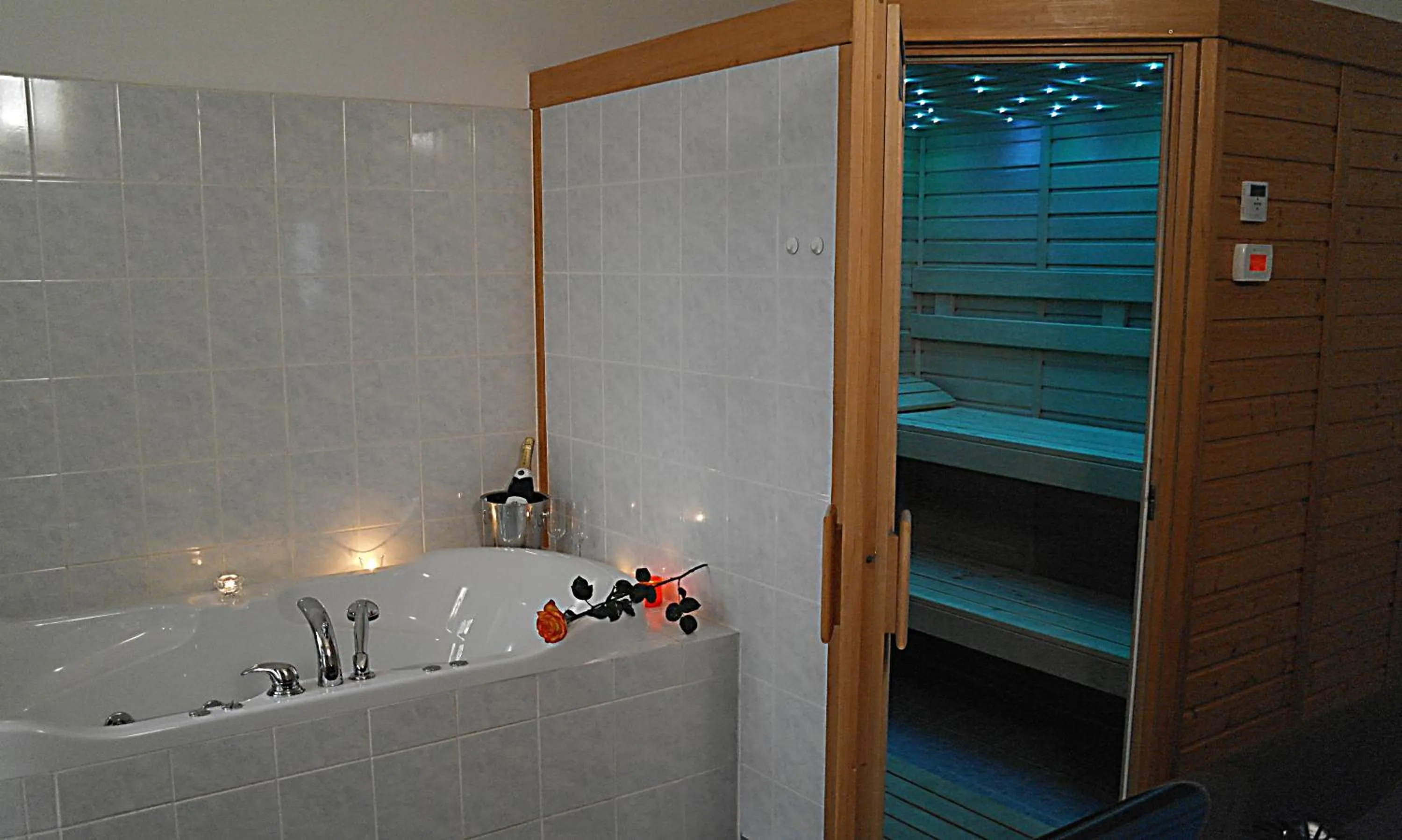 Hot Tub in Residence Hattrick