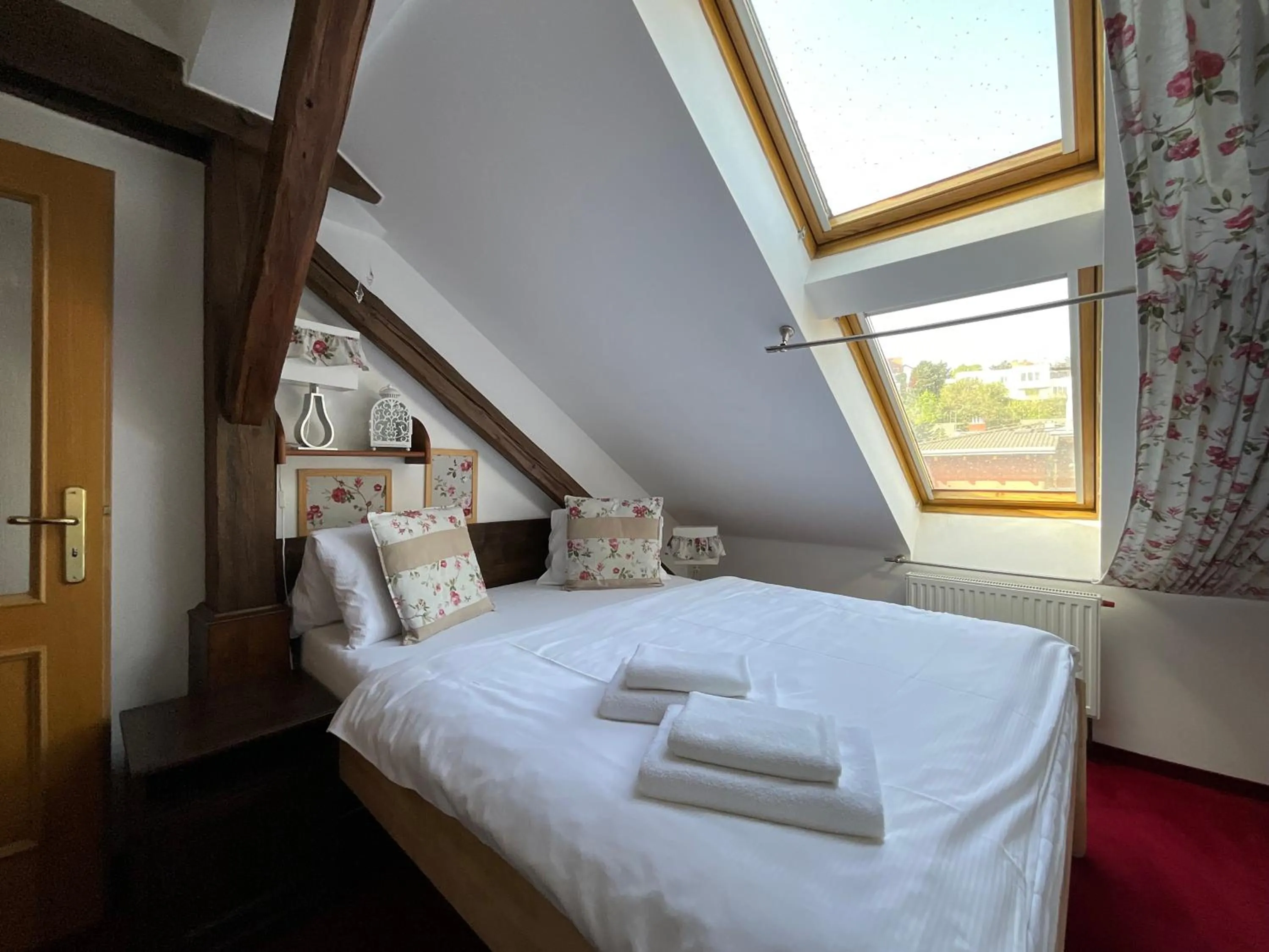 Bed in Residence Hattrick