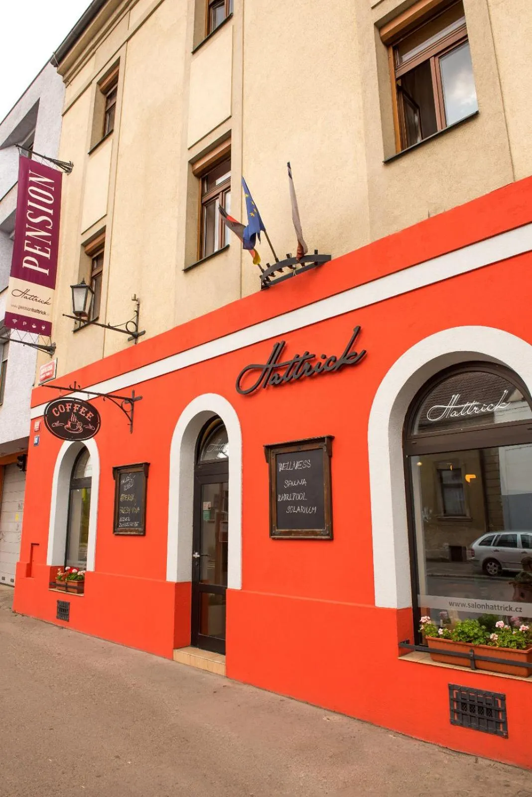 Facade/entrance in Residence Hattrick