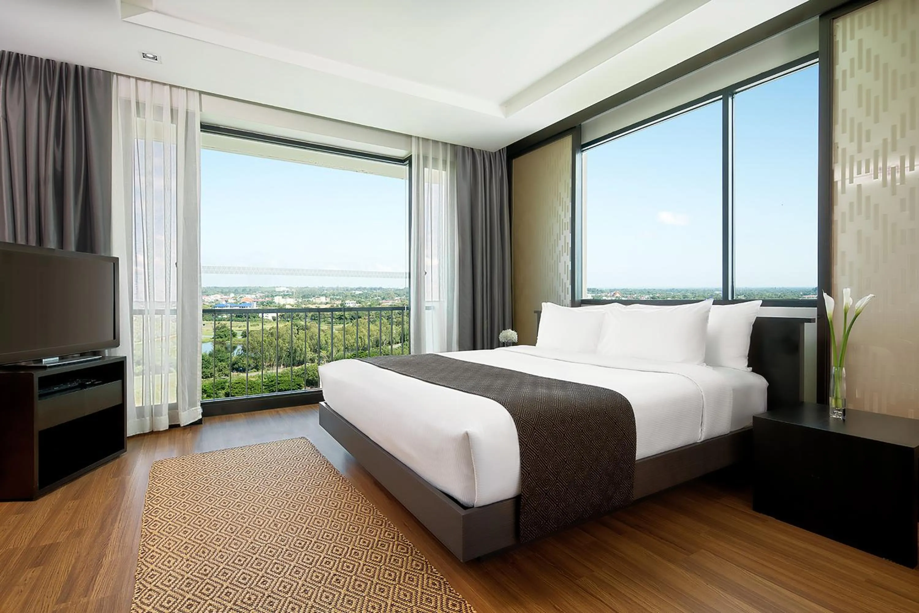 Bed in Avani Khon Kaen Hotel & Convention Centre