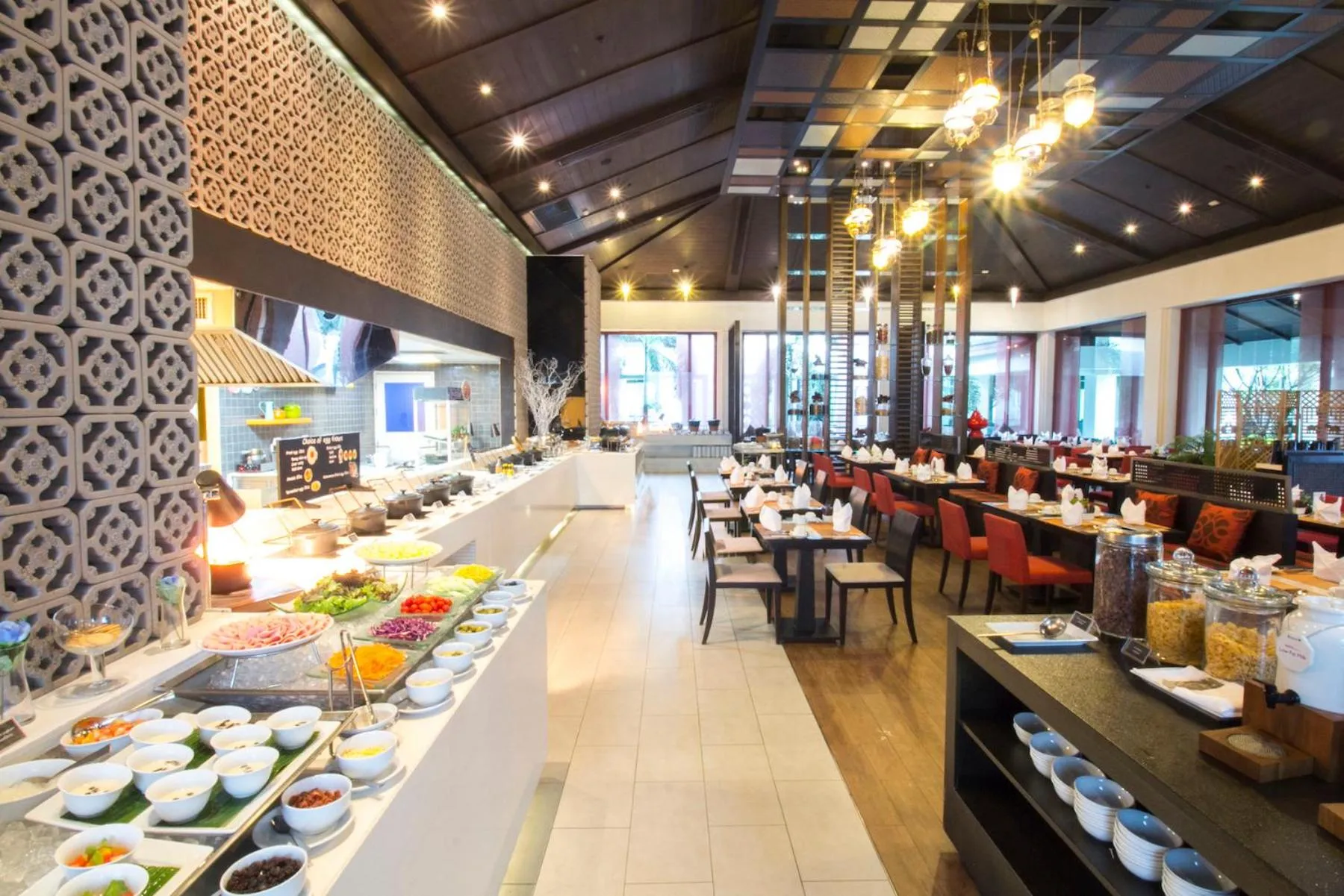 Buffet breakfast in Avani Khon Kaen Hotel & Convention Centre